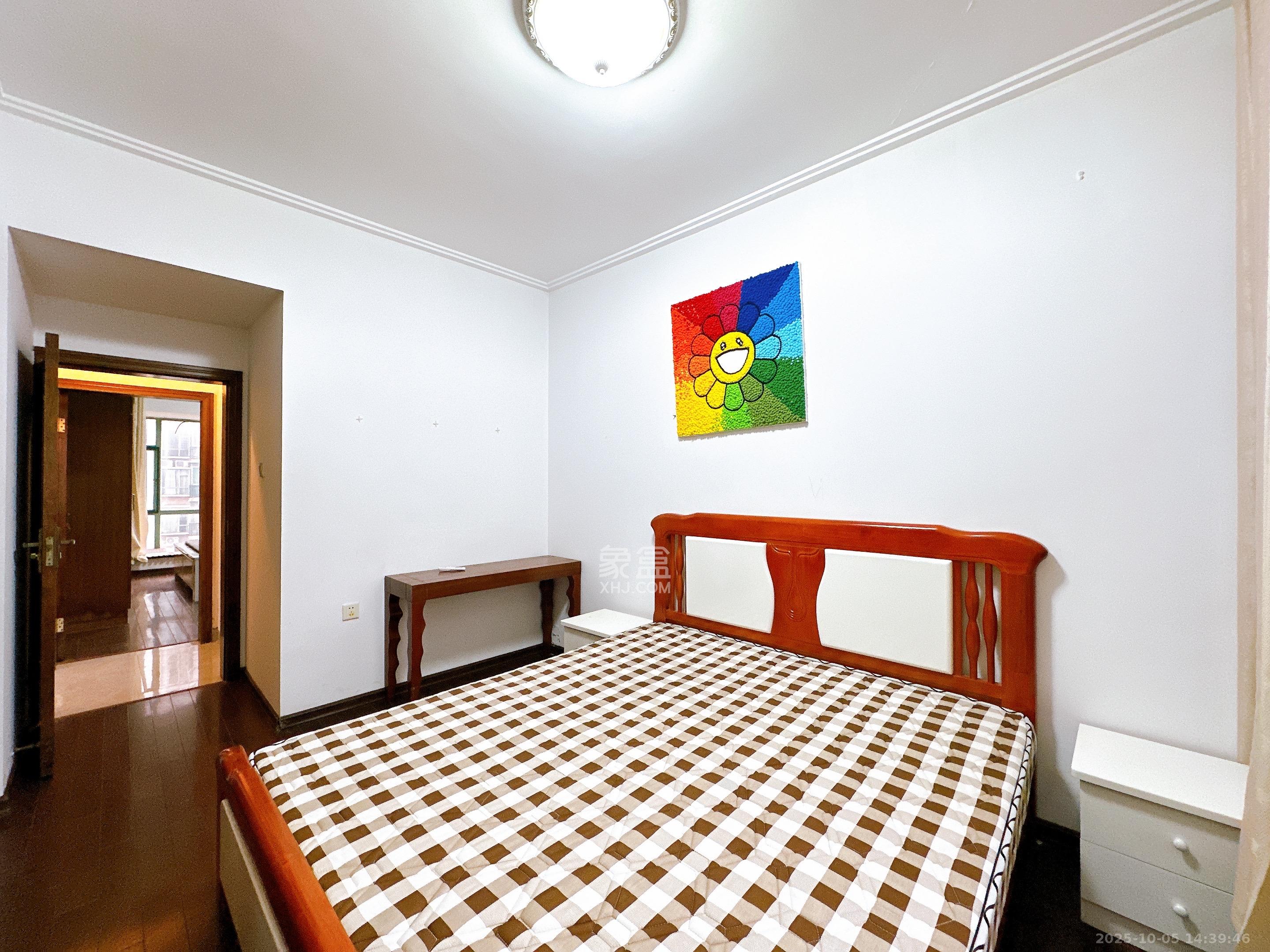 锦绣华天  3室2厅1卫    3500.0元/月 锦绣华天  3室2厅1卫    3500.0元/月室内图