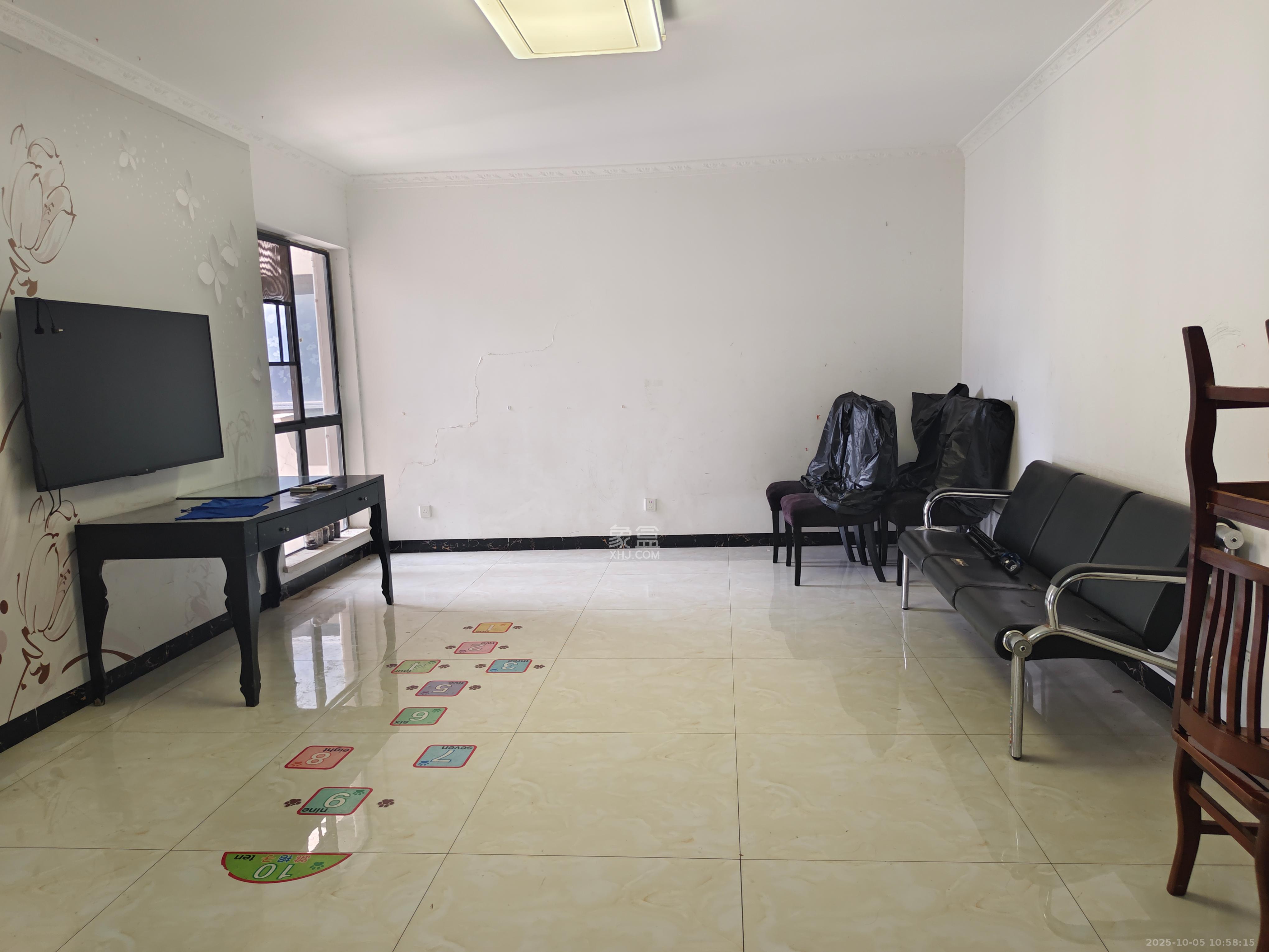 I尚国际(元泰大厦) 2室2厅1卫 1600.0元/月 I尚国际(元泰大厦) 2室2厅1卫 1600.0元/月室内图