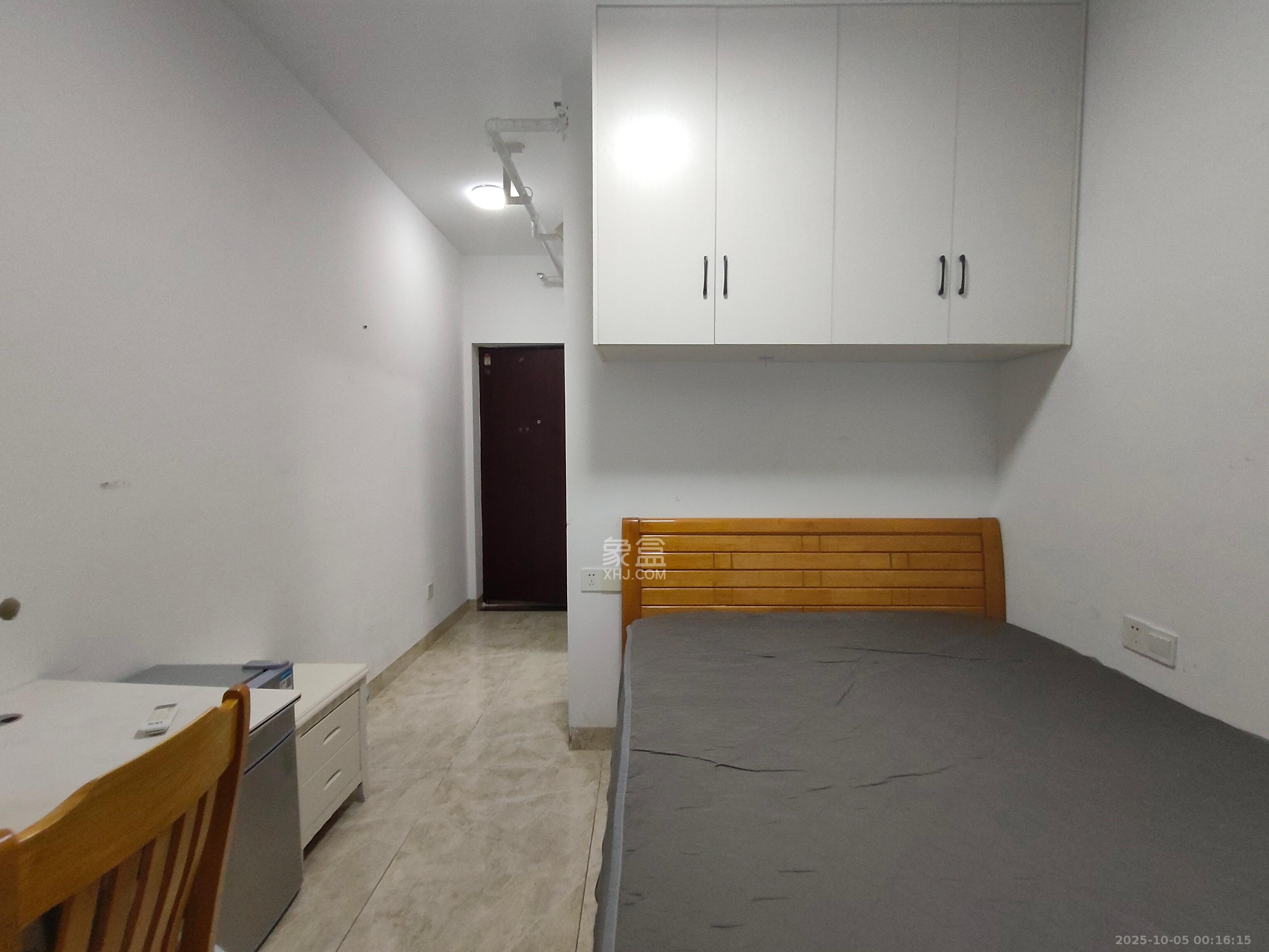 奥园城市天骄一期  1室1厅1卫    1000.0元/月 奥园城市天骄一期  1室1厅1卫    1000.0元/月