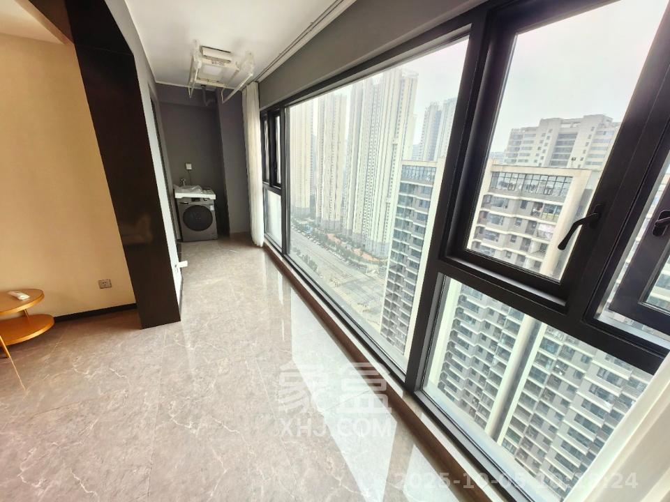 中海阅溪府  4室2厅2卫   4000.00元/月室内图