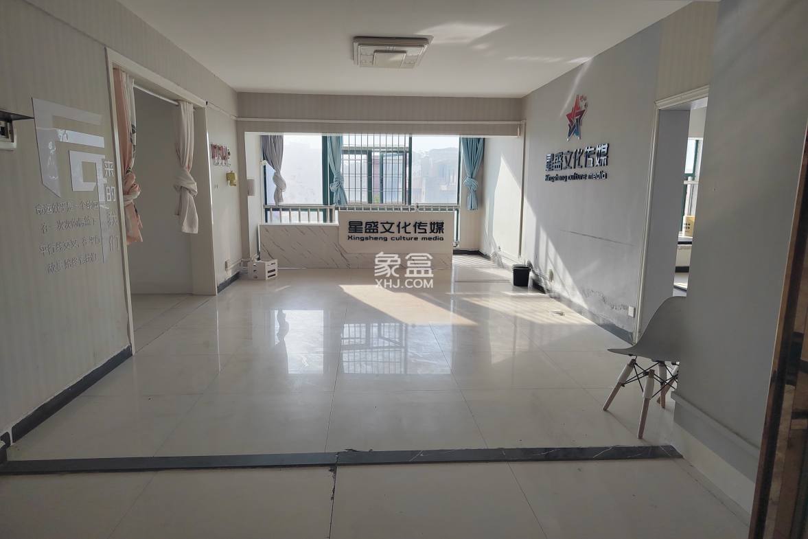 SOHO尚都 6室1厅1卫 3200.0元/月 SOHO尚都 6室1厅1卫 3200.0元/月室内图