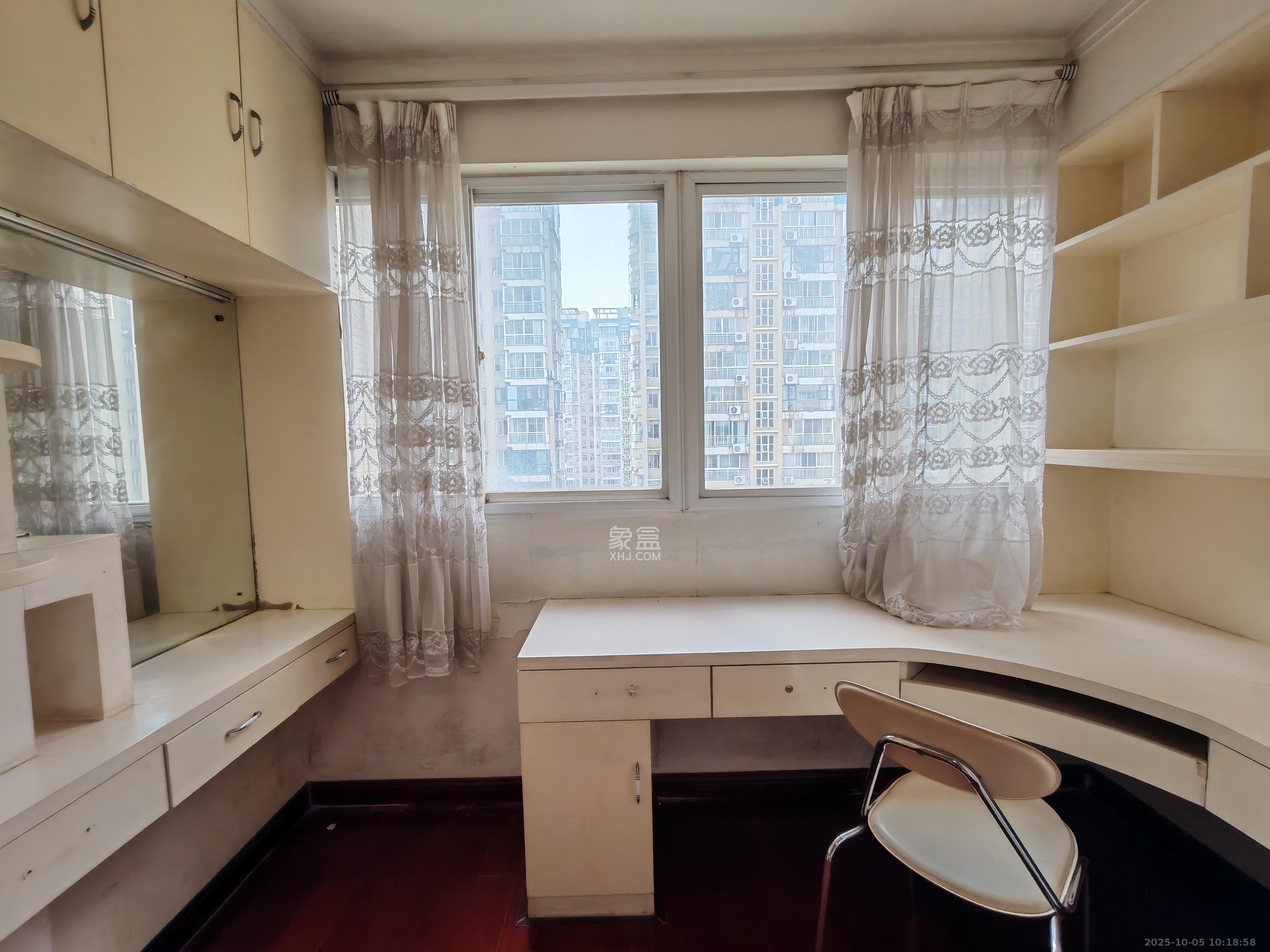 星语林名园 2室2厅1卫 1800.0元/月 星语林名园 2室2厅1卫 1800.0元/月室内图