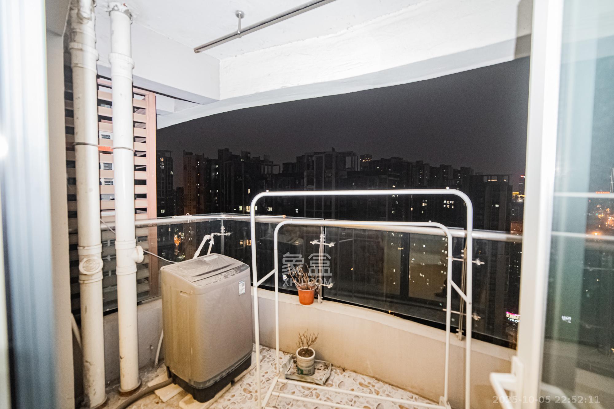 北辰三角洲D3区  3室2厅1卫    126.0万阳台