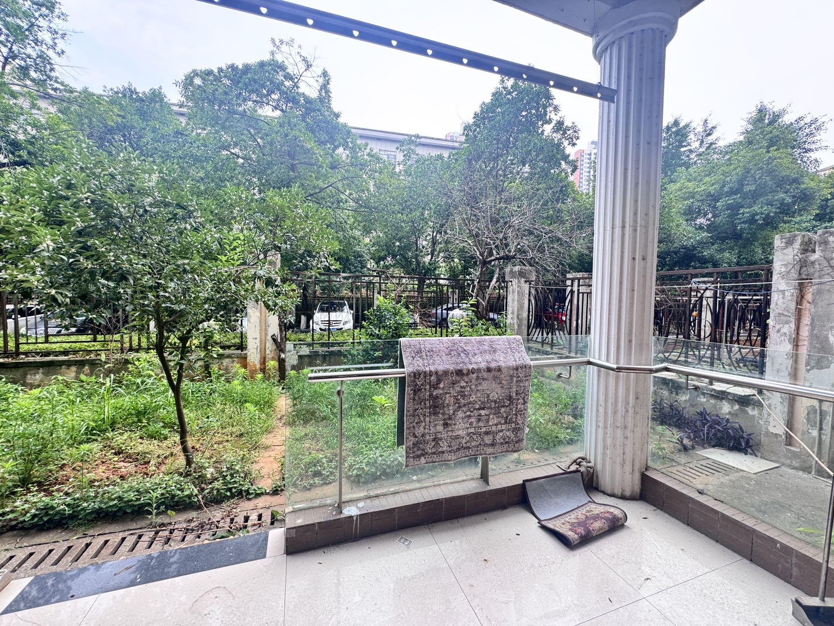 佳宁娜小区(梓山湖小区) 3室2厅2卫 1600.0元/月 佳宁娜小区(梓山湖小区) 3室2厅2卫 1600.0元/月室内图