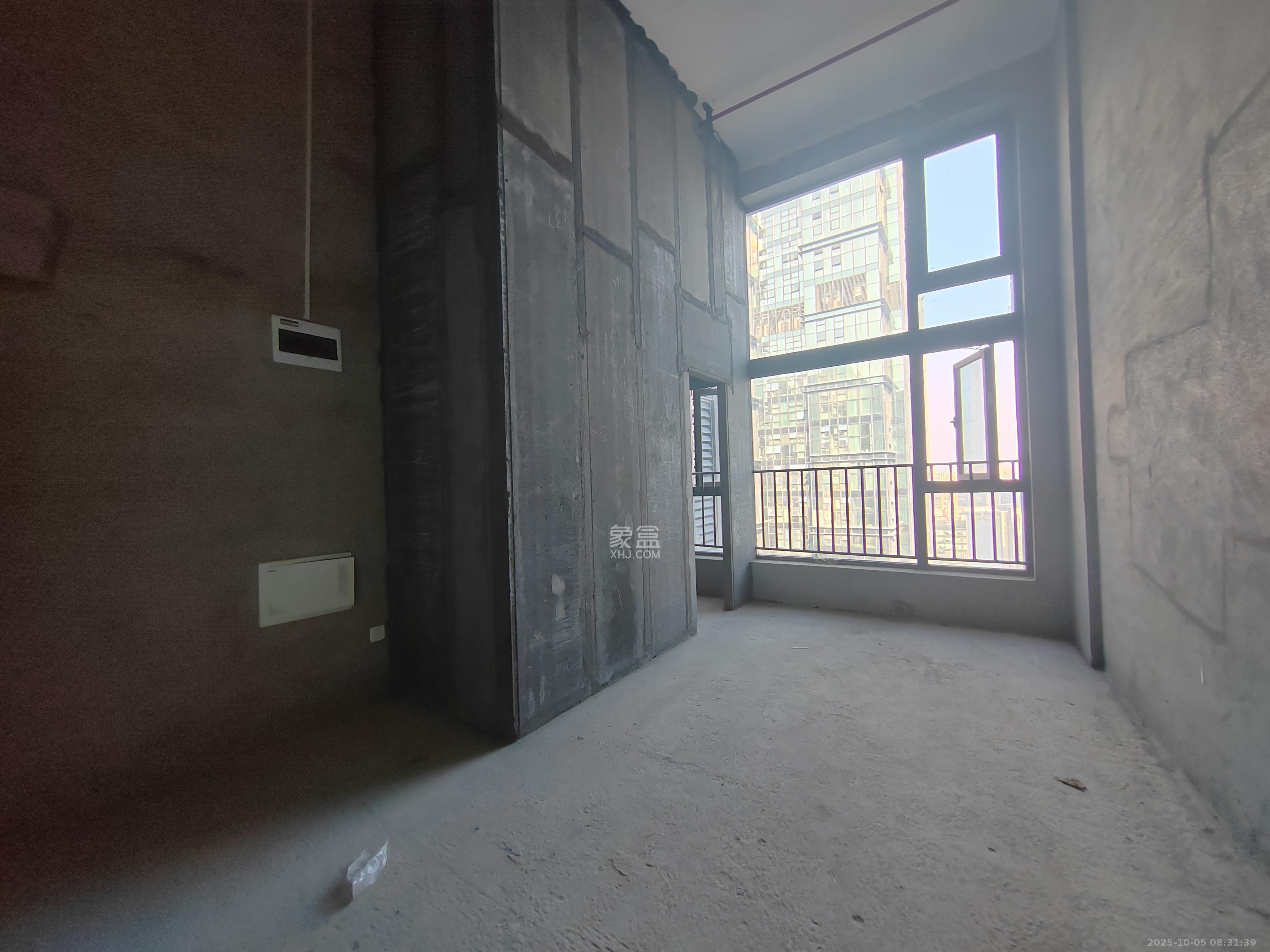 卓越中寰  2室1厅1卫    2200.0元/月室内图