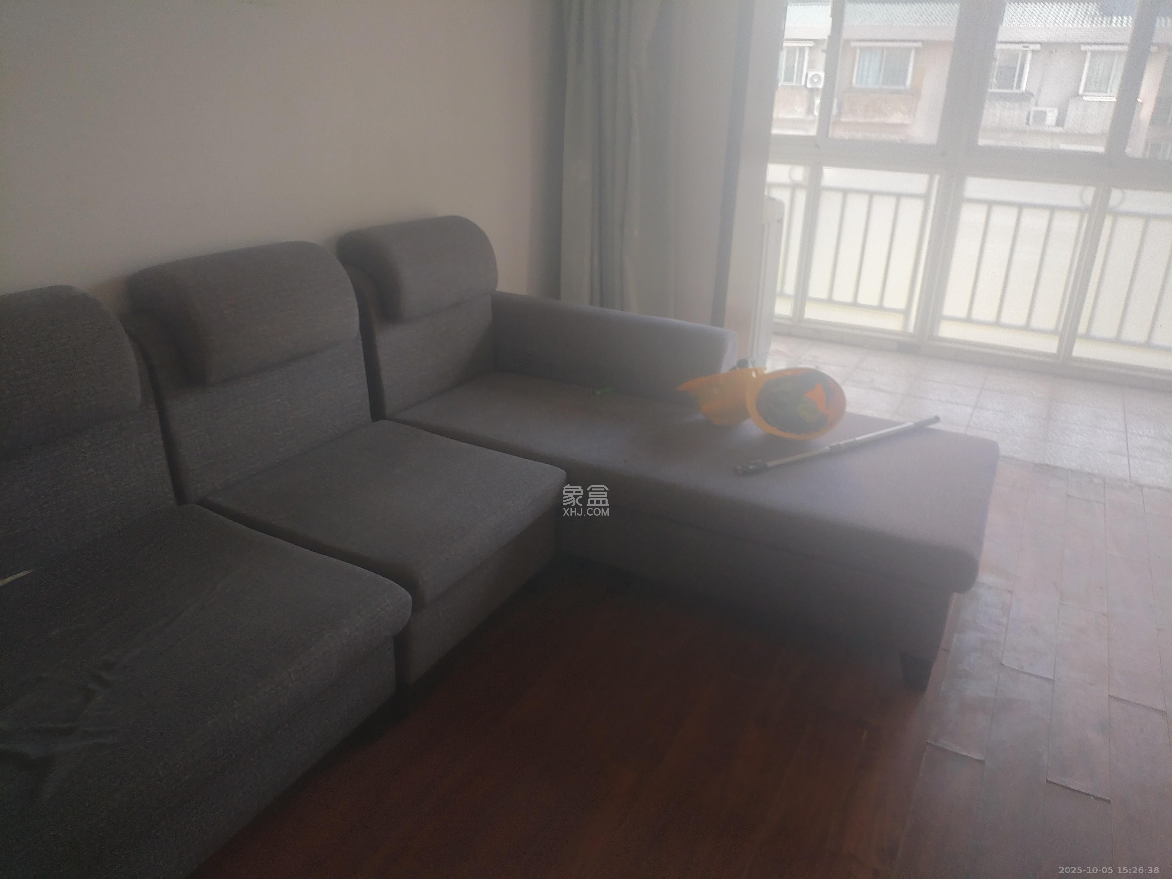 天凯东苑  2室2厅1卫    1700.0元/月室内图