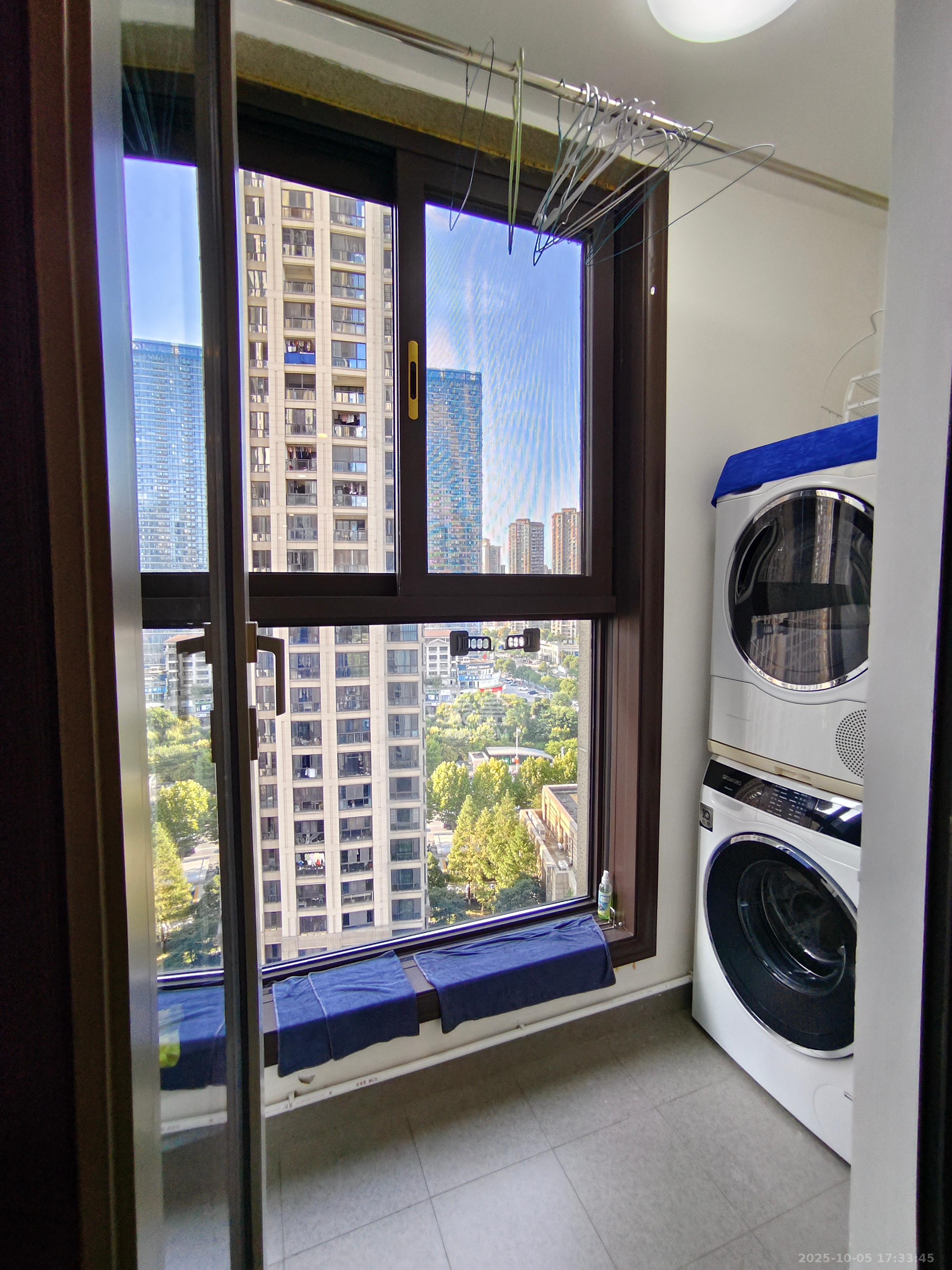 梅溪湖金茂府（金茂广场）（金茂览秀城）  3室2厅2卫    6500.0元/月室内图