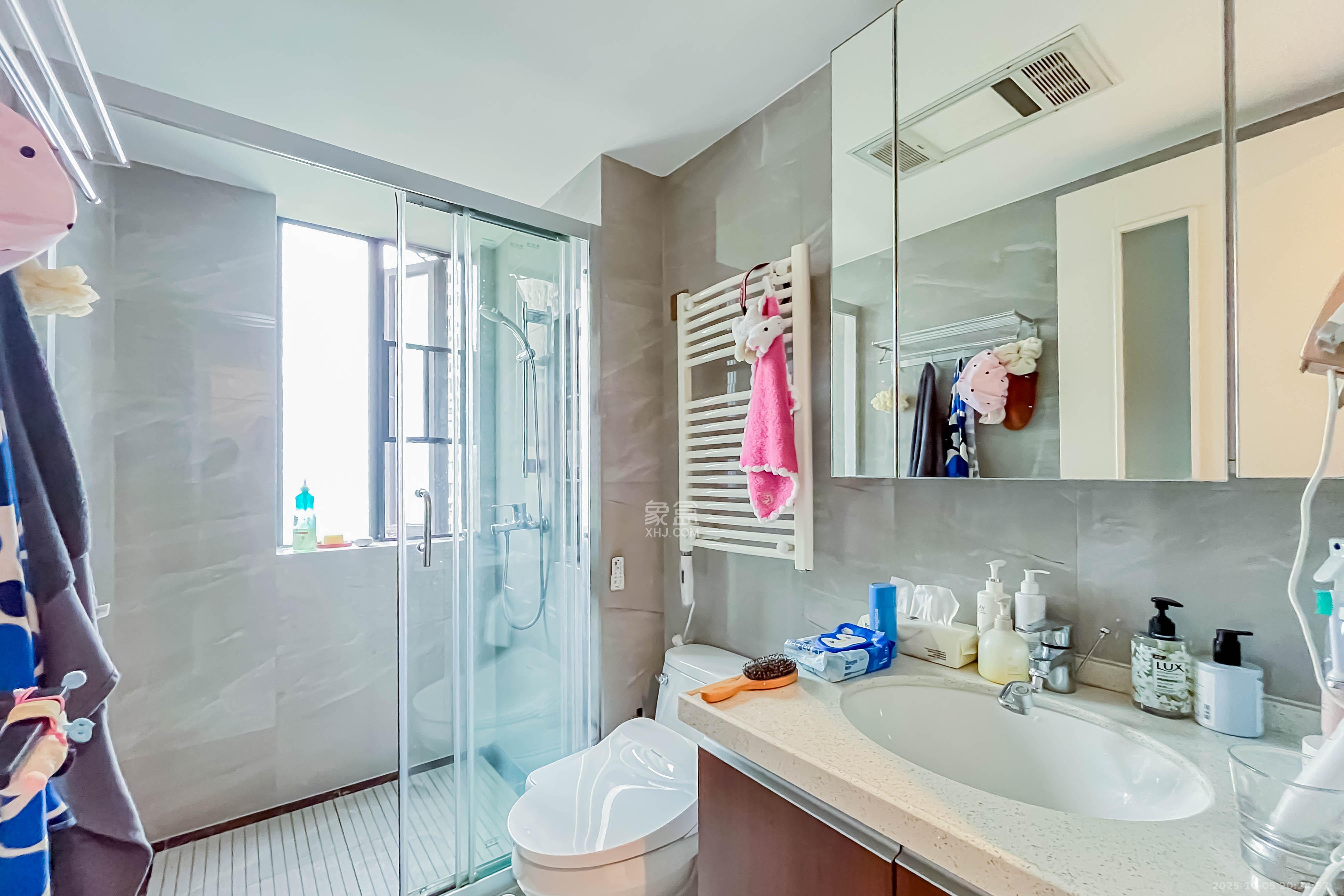 绿地长沙城际空间站(绿地新里佳苑) 4室2厅2卫 163.0万 绿地长沙城际空间站(绿地新里佳苑) 4室2厅2卫 163.0万卫生间