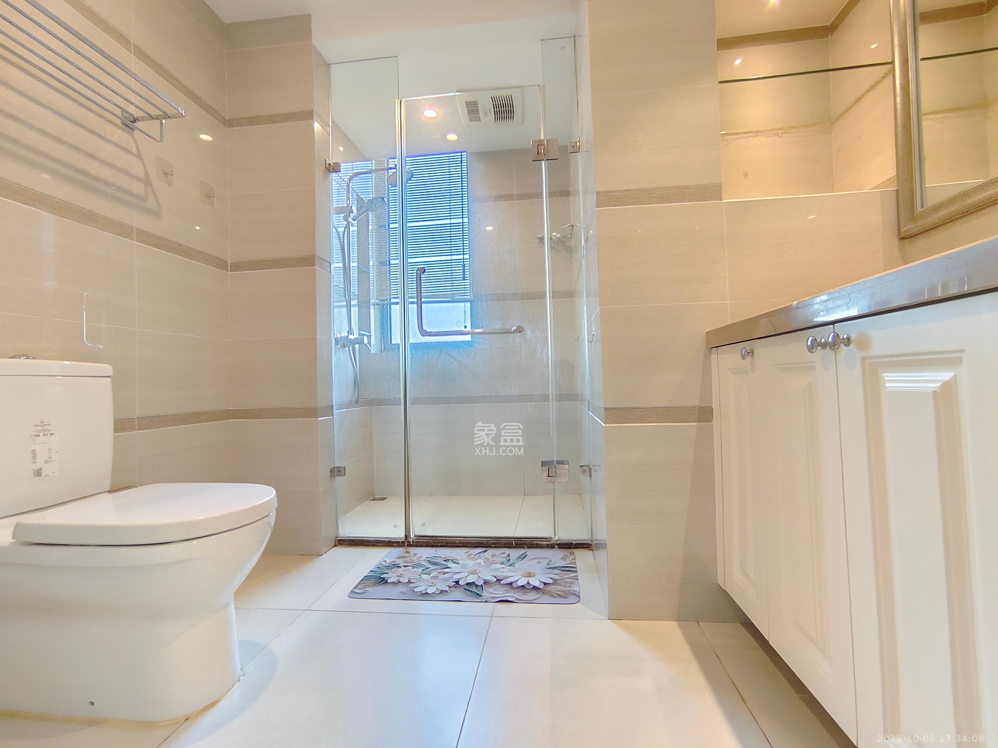 梅溪湖金茂府（金茂广场）（金茂览秀城）  3室2厅2卫    6500.0元/月室内图