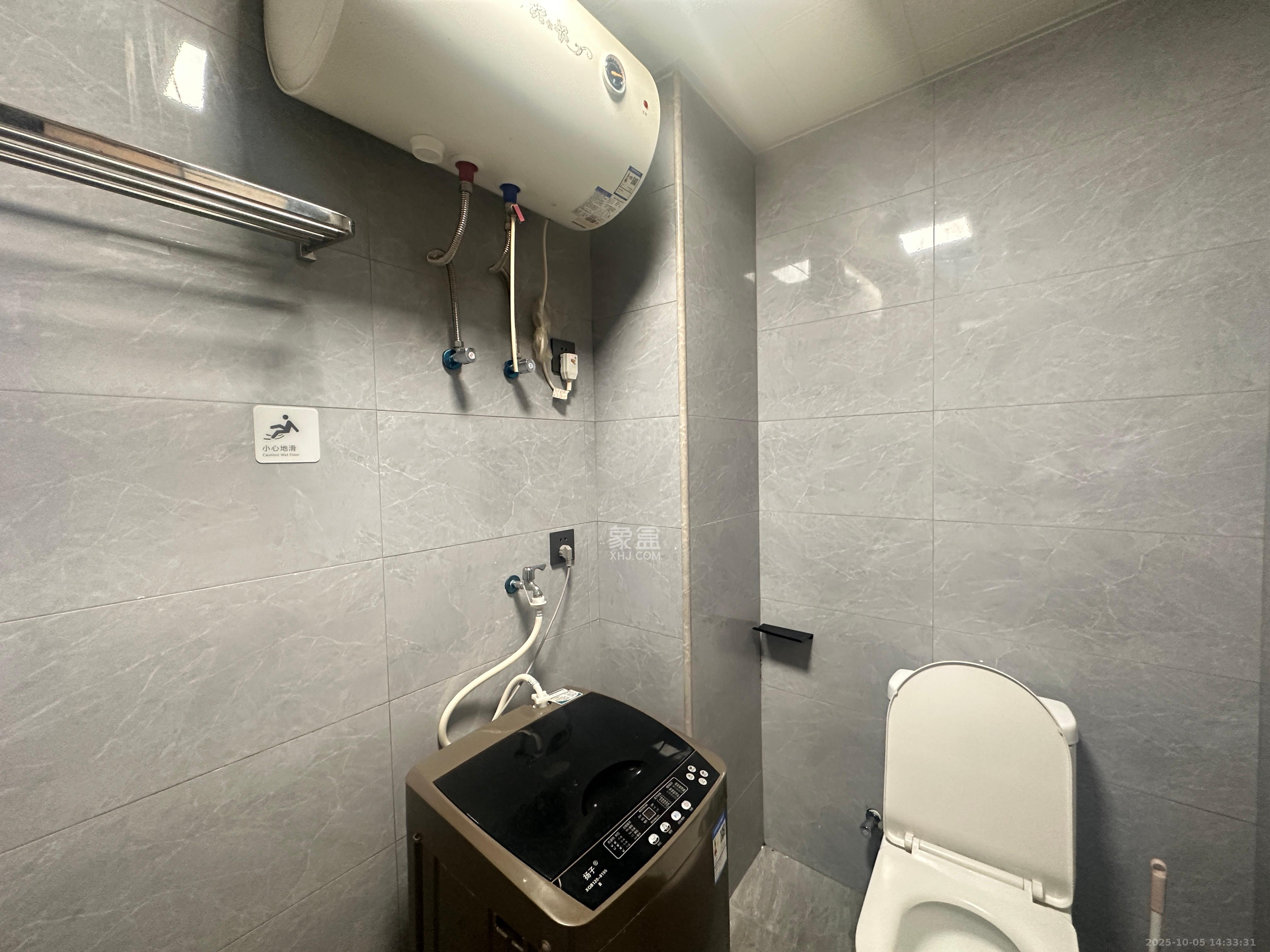 万润时光里 1室1厅1卫 1500.0元/月 万润时光里 1室1厅1卫 1500.0元/月室内图