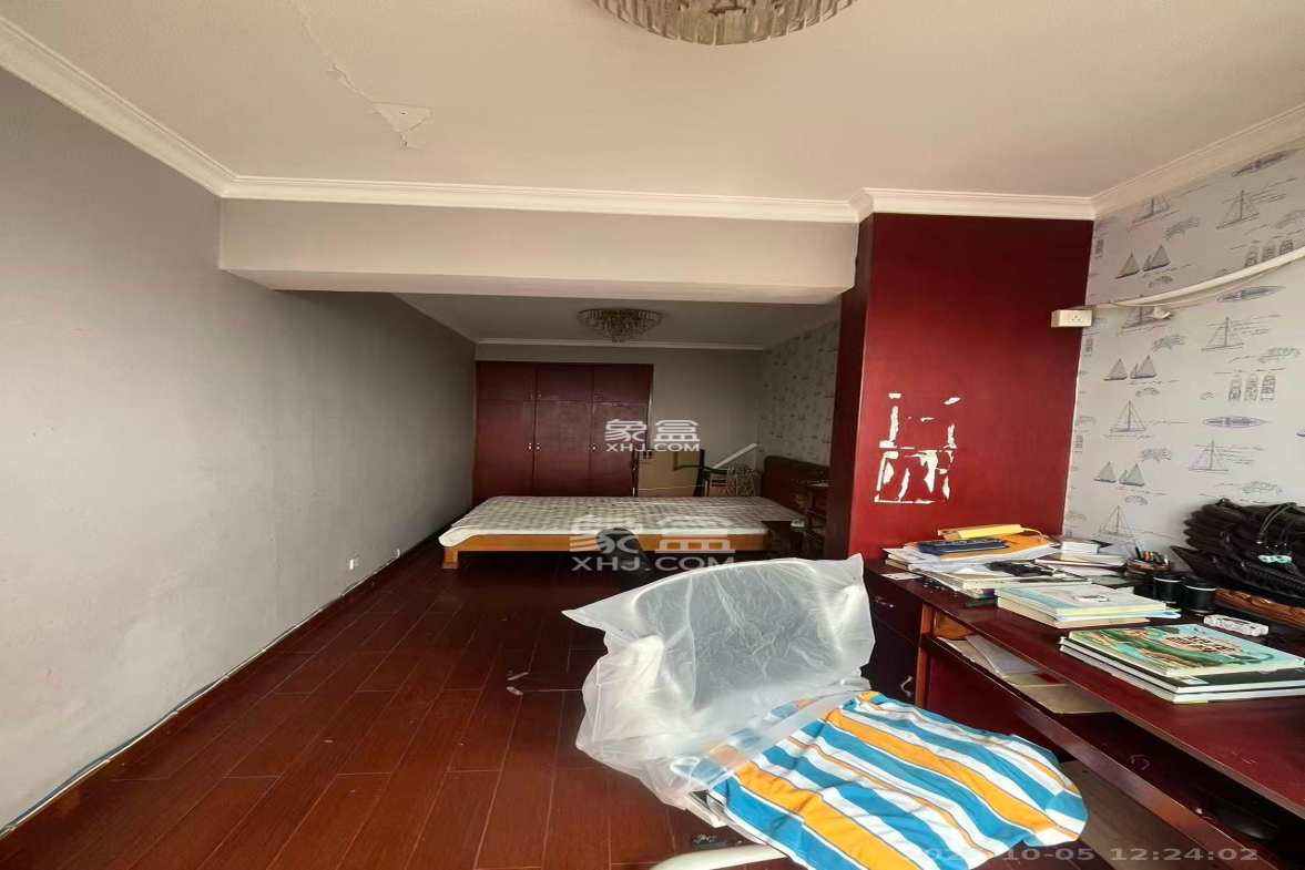 鑫远湘府华城 4室2厅2卫 3800.0元/月 鑫远湘府华城 4室2厅2卫 3800.0元/月室内图