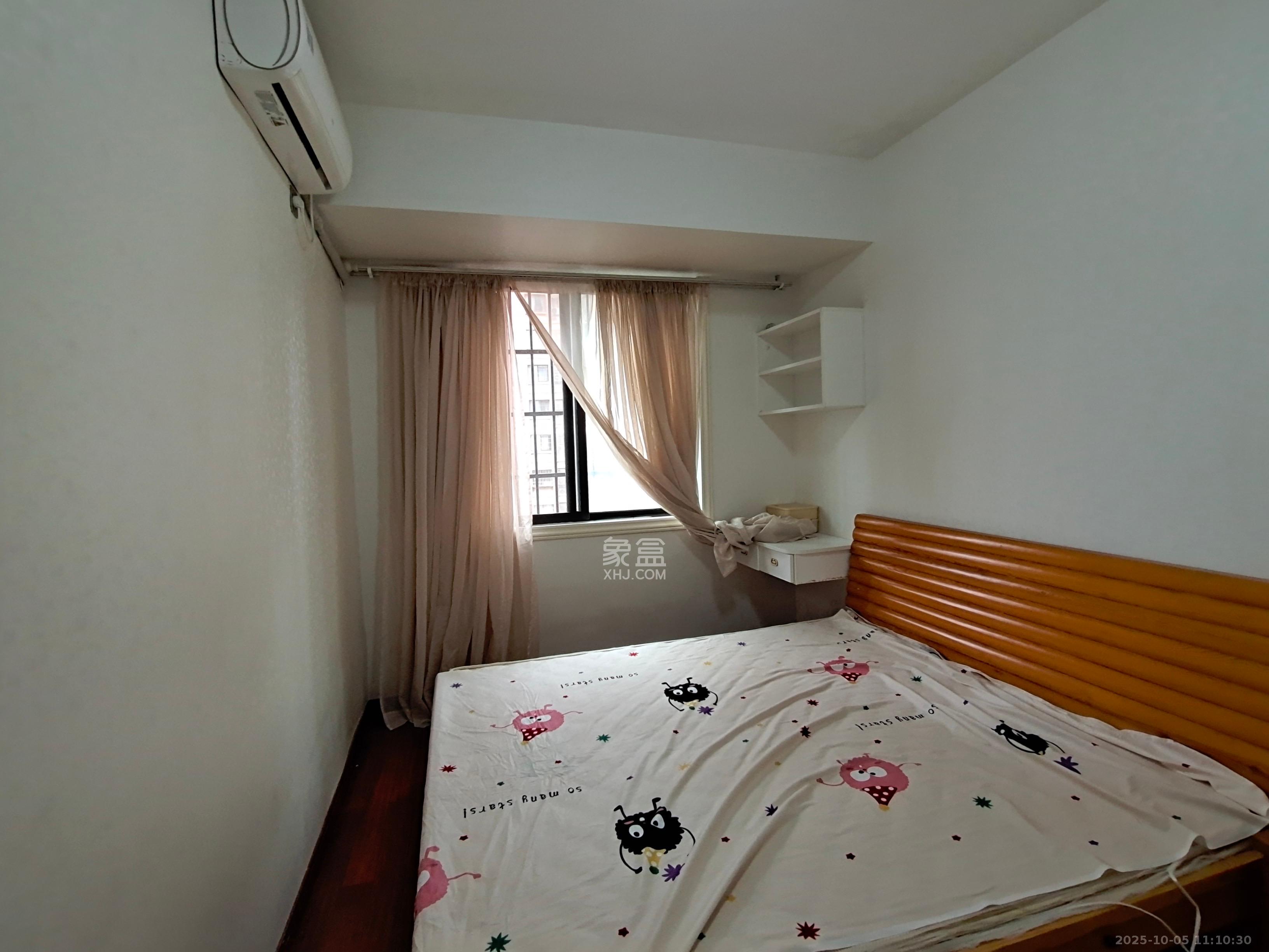 新城国际花都  3室2厅1卫    1700.0元/月室内图