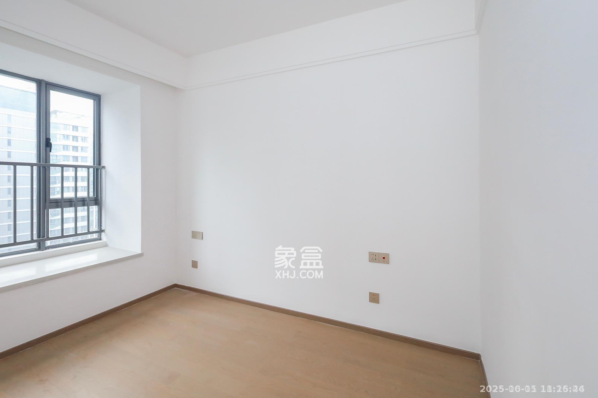 复地滨江金融中心 3室2厅2卫 3800.0元/月 复地滨江金融中心 3室2厅2卫 3800.0元/月室内图