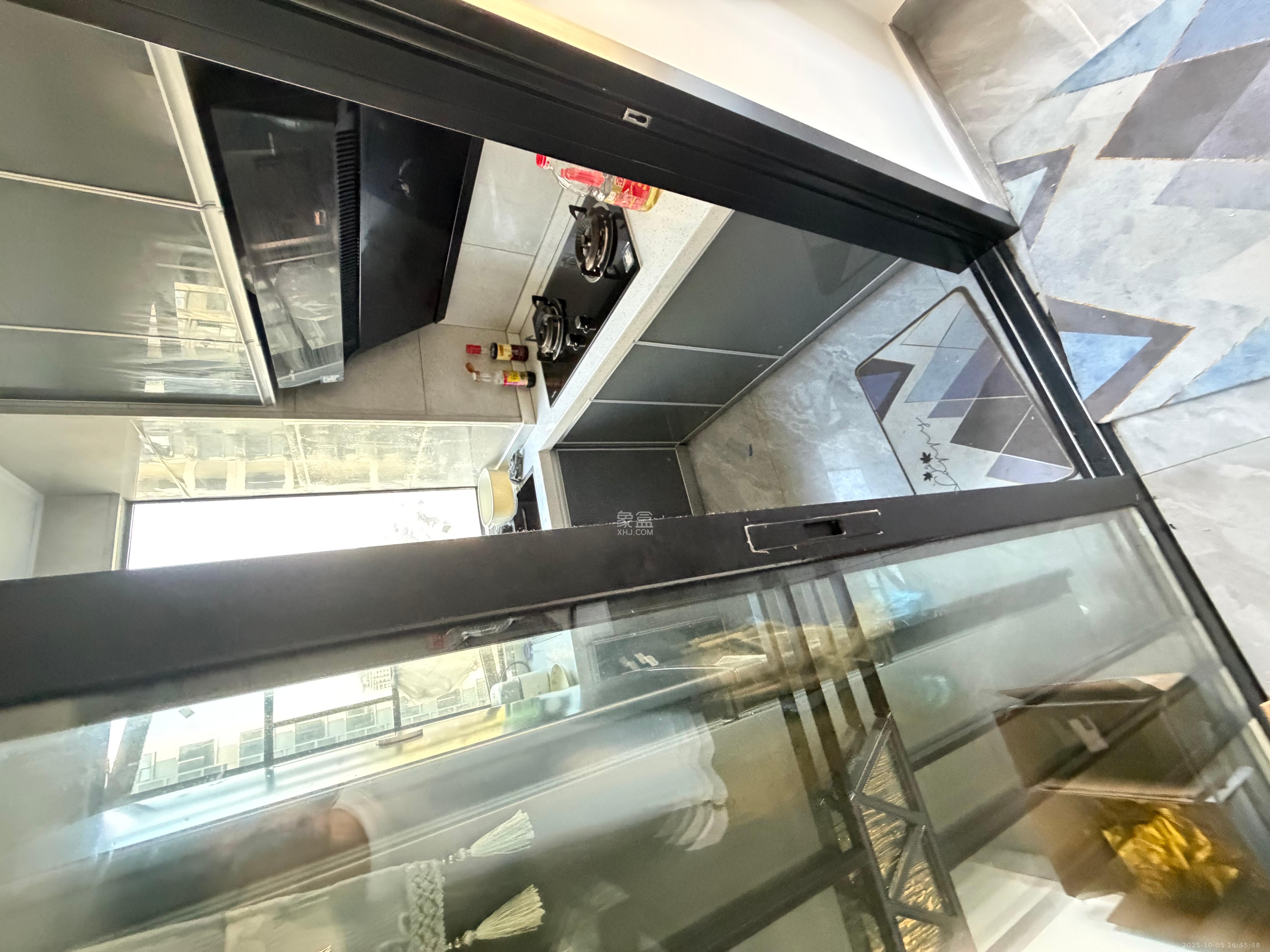 谷峰安置小区(惟德园) 2室2厅1卫 1900.00元/月 谷峰安置小区(惟德园) 2室2厅1卫 1900.00元/月室内图