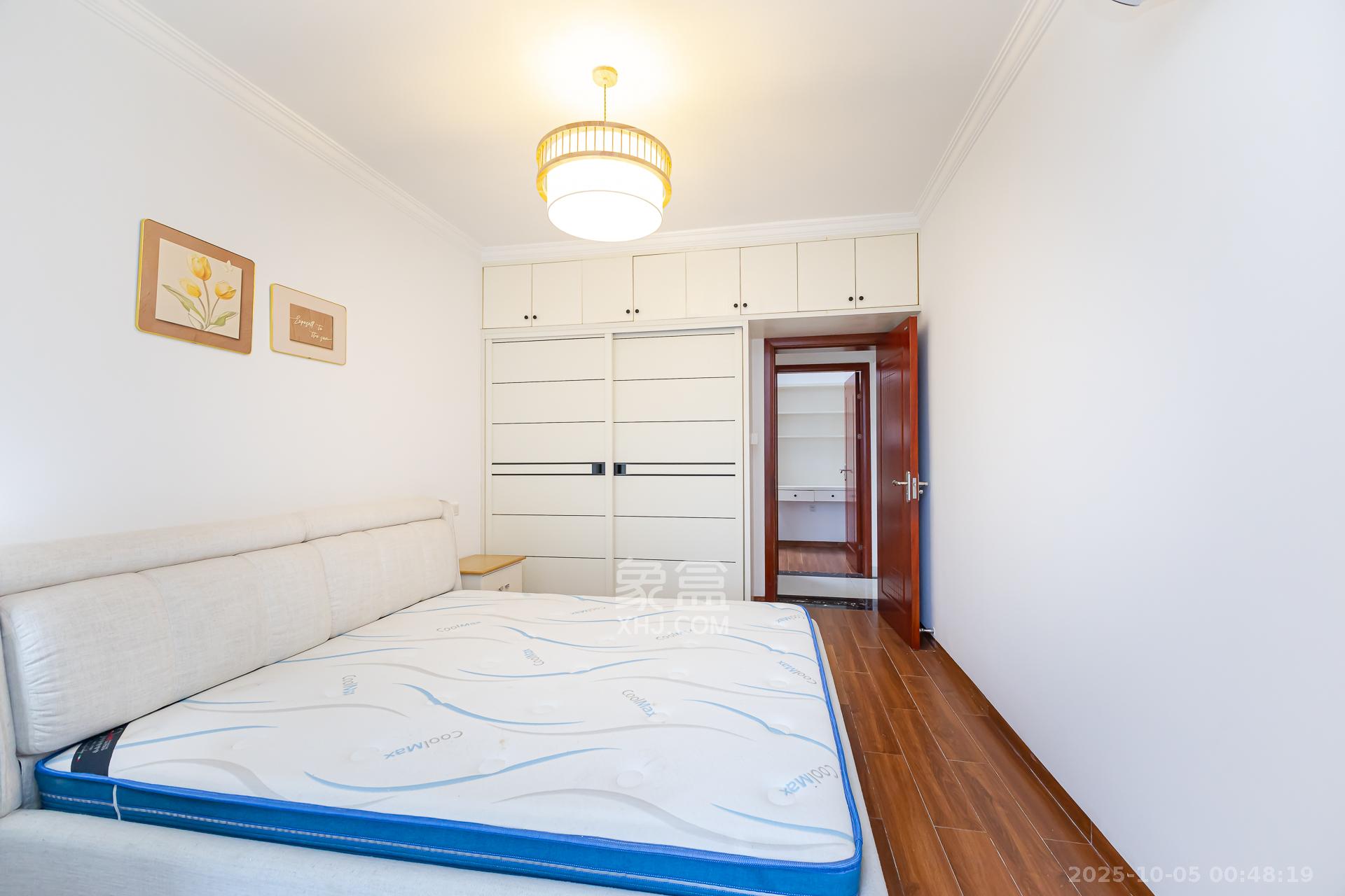 龙湖湘风原著（龙湖湘风星城）  3室2厅1卫    62.8万卧室