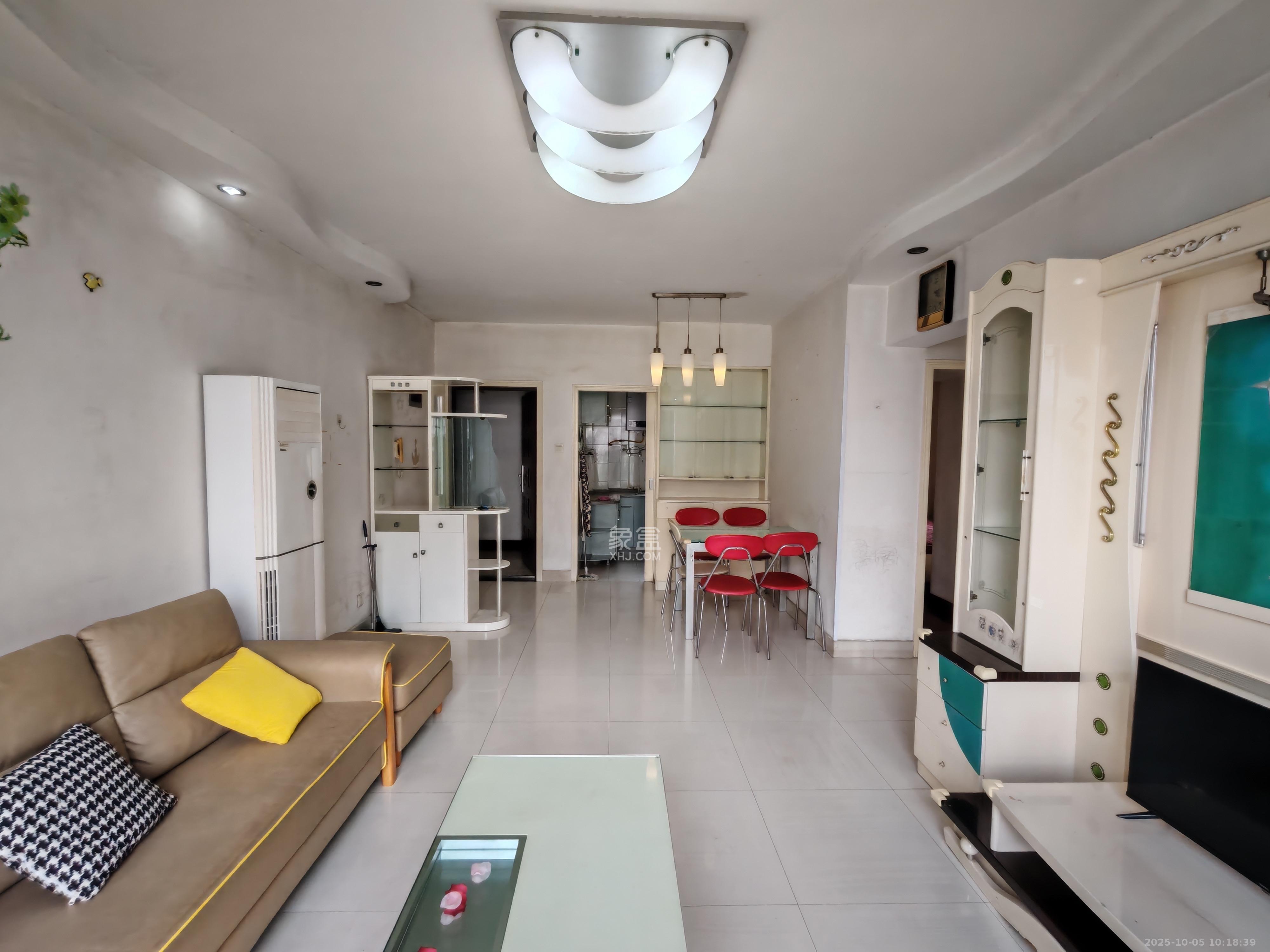 星语林名园 2室2厅1卫 1800.0元/月 星语林名园 2室2厅1卫 1800.0元/月室内图