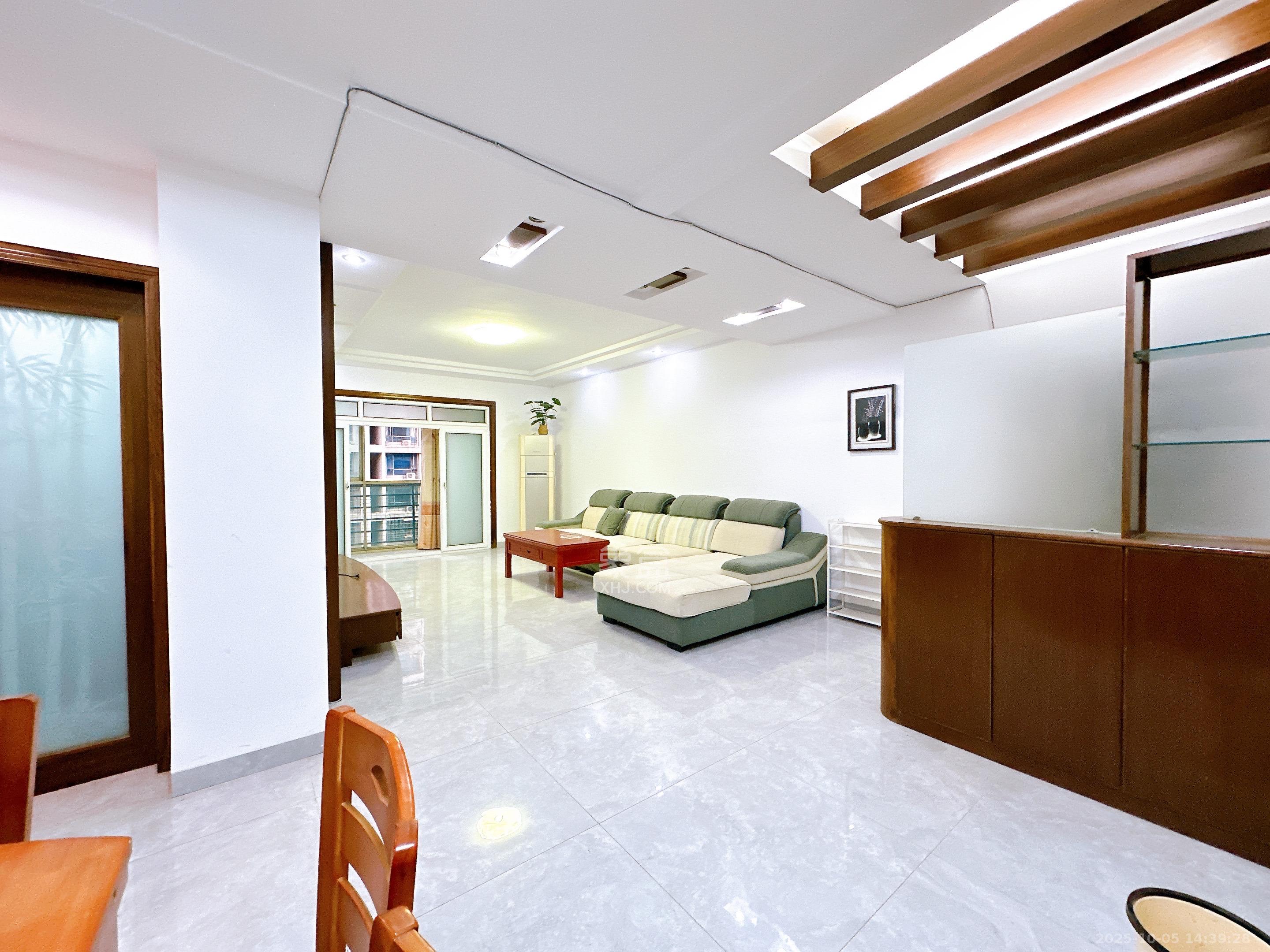 锦绣华天  3室2厅1卫    3500.0元/月 锦绣华天  3室2厅1卫    3500.0元/月室内图