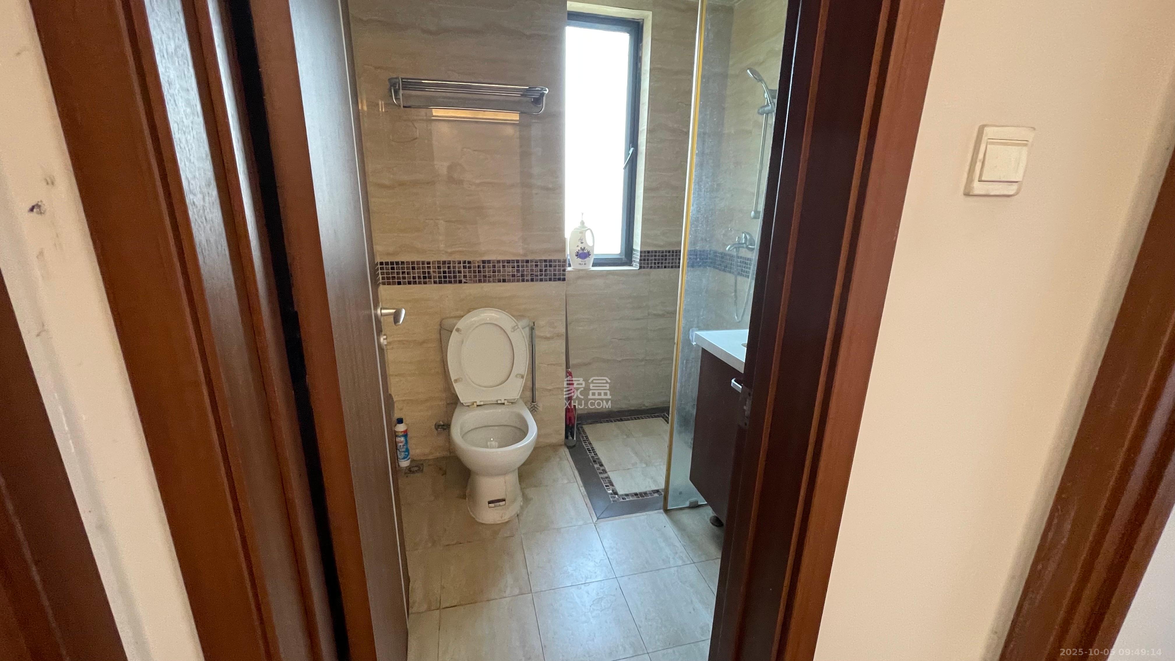 万科金域华府二期 3室2厅2卫 2100.0元/月 万科金域华府二期 3室2厅2卫 2100.0元/月室内图