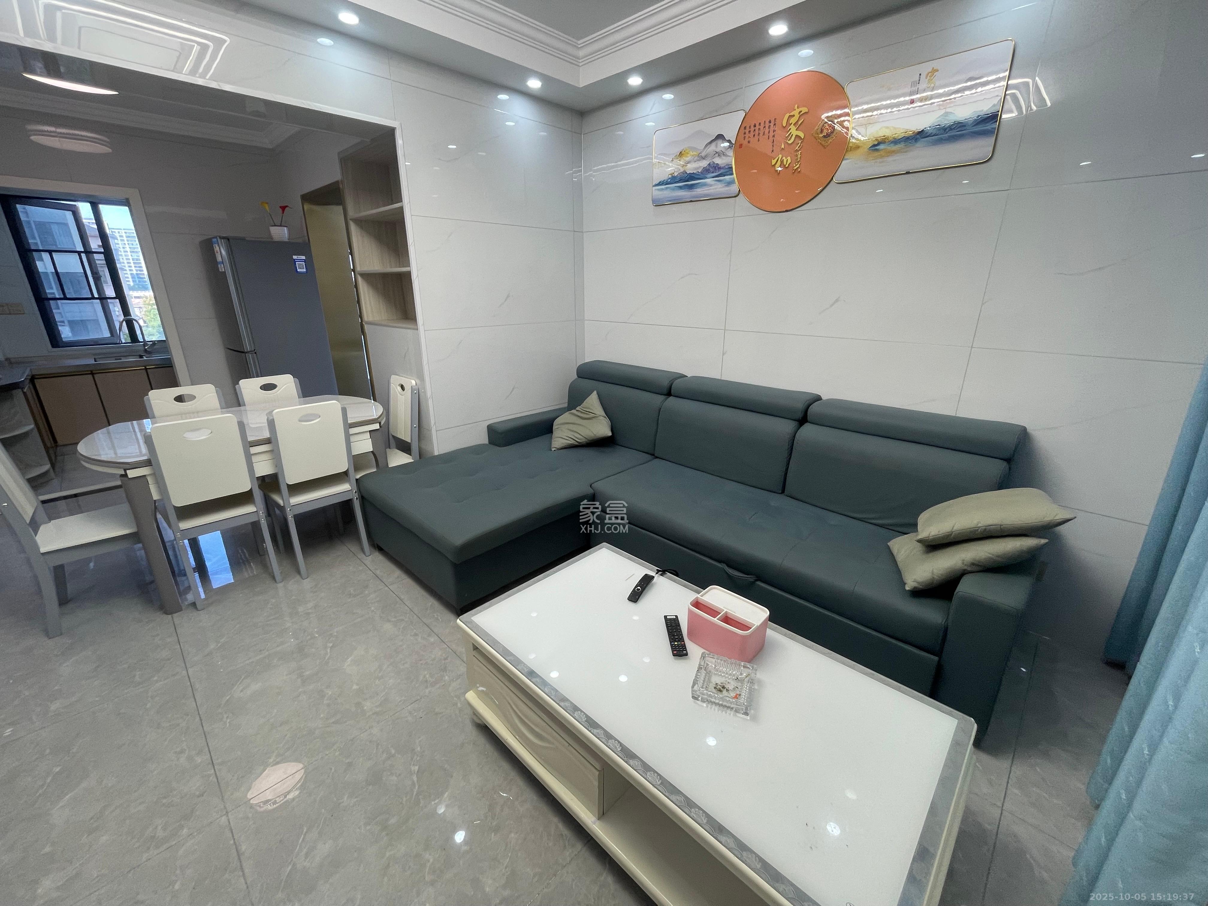 谷峰安置小区(惟德园) 2室2厅1卫 2000.00元/月 谷峰安置小区(惟德园) 2室2厅1卫 2000.00元/月室内图