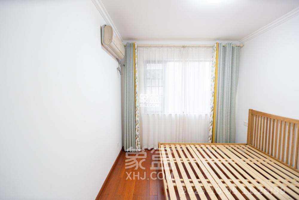 长房半岛蓝湾(观山月) 3室2厅1卫 2000.0元/月 长房半岛蓝湾(观山月) 3室2厅1卫 2000.0元/月室内图