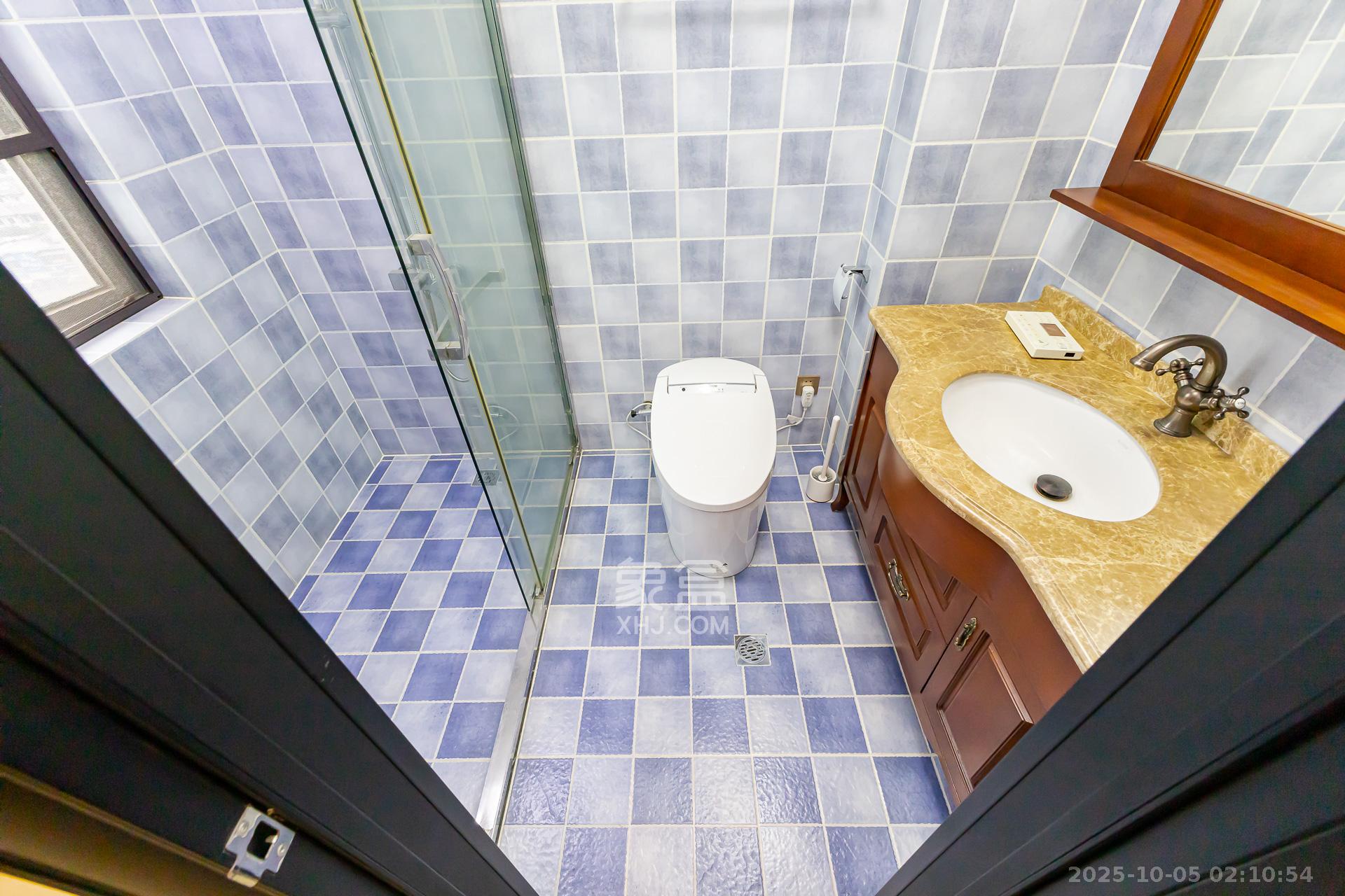 龙湖湘风原著（龙湖湘风星城）  4室2厅2卫    123.0万卫生间