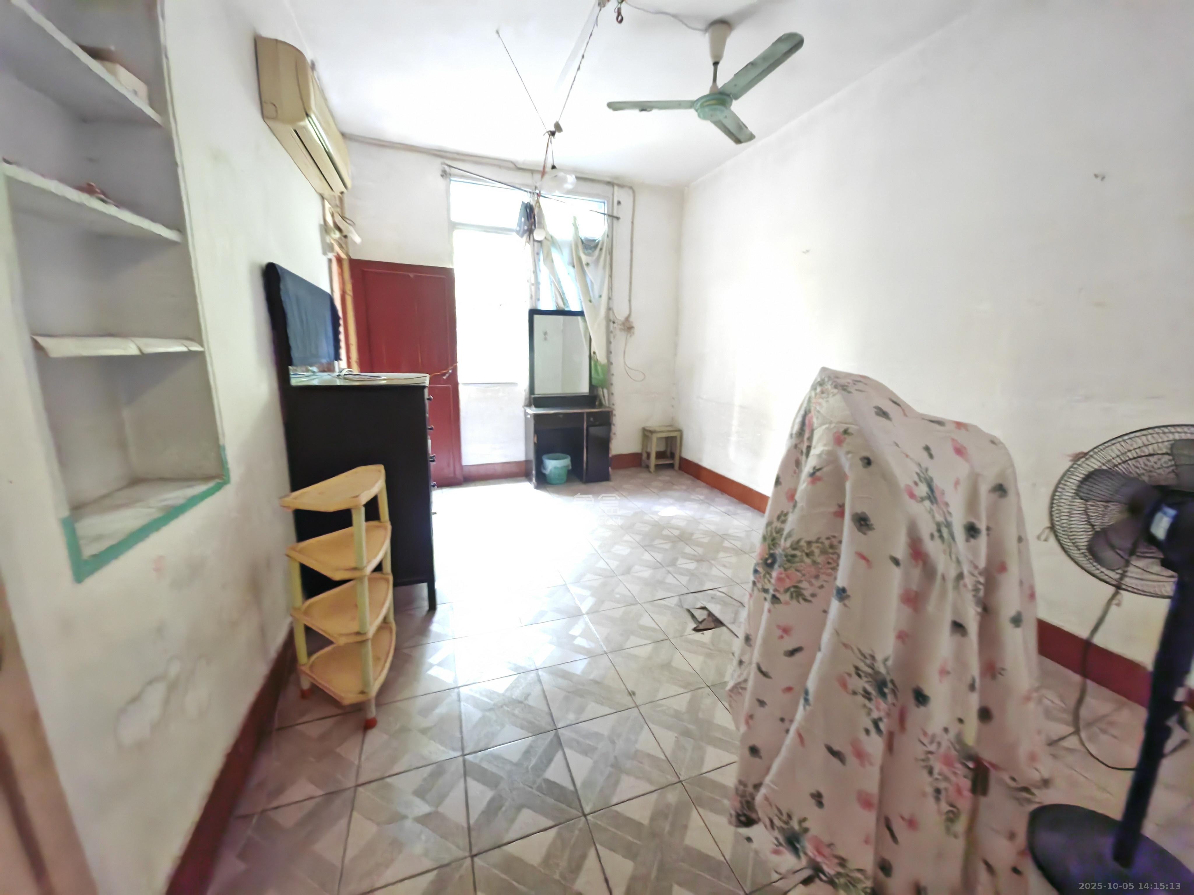 东塘电力院 1室1厅1卫 1500.0元/月 东塘电力院 1室1厅1卫 1500.0元/月室内图