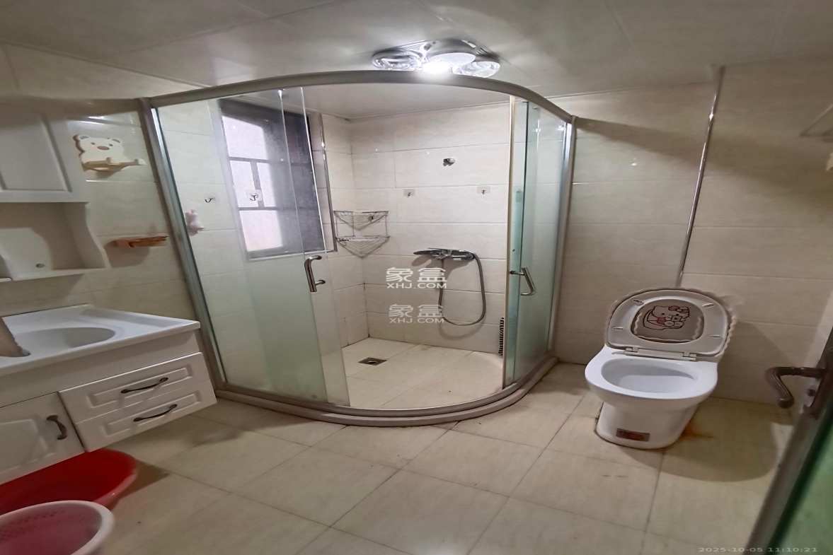 新城国际花都 3室2厅1卫 1700.0元/月 新城国际花都 3室2厅1卫 1700.0元/月室内图