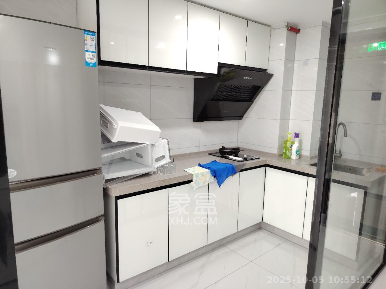 中国铁建湘语梅溪  2室1厅1卫    1900.0元/月室内图