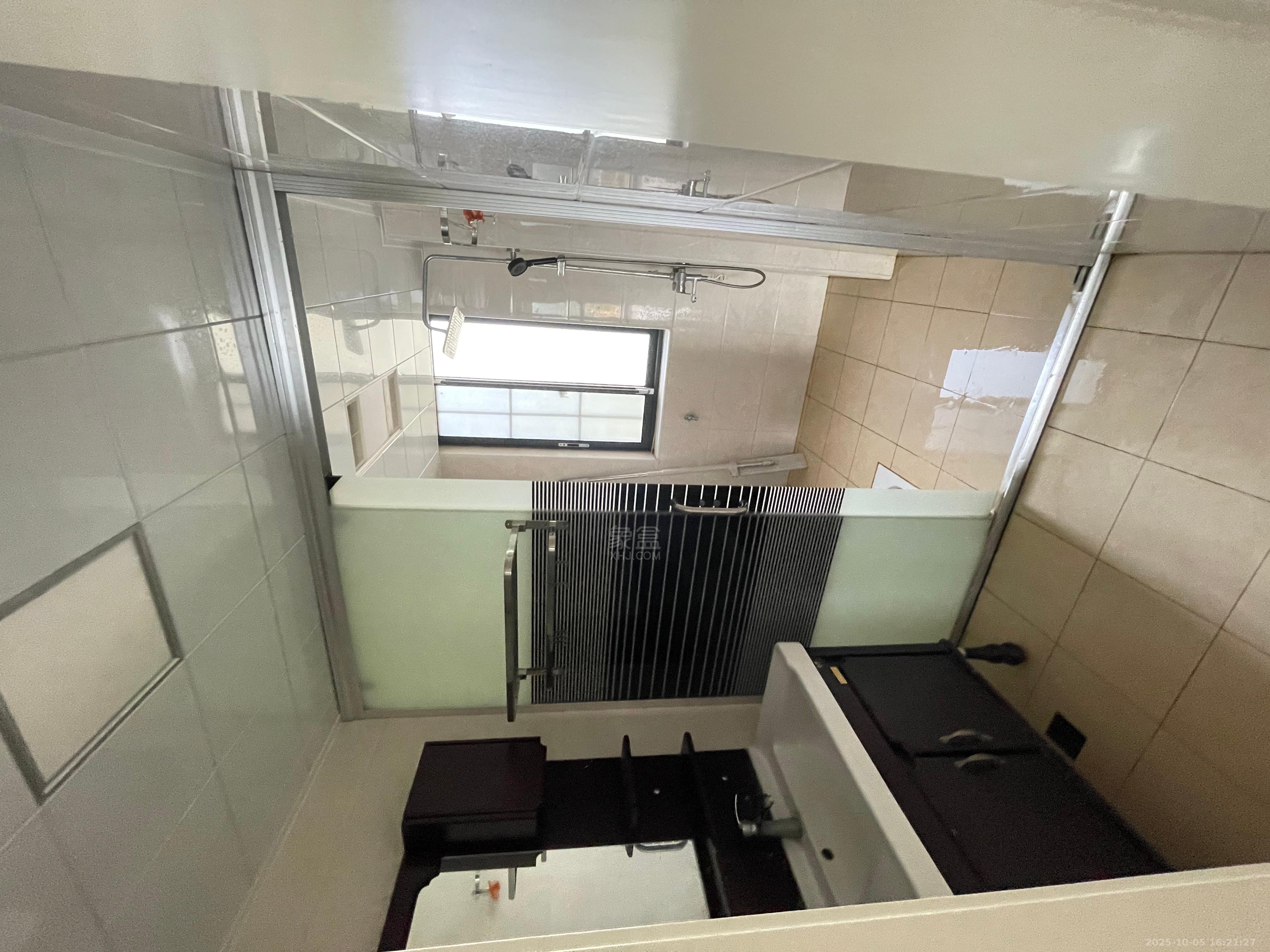 时代新城(翰林府) 3室2厅1卫 2000.0元/月 时代新城(翰林府) 3室2厅1卫 2000.0元/月室内图