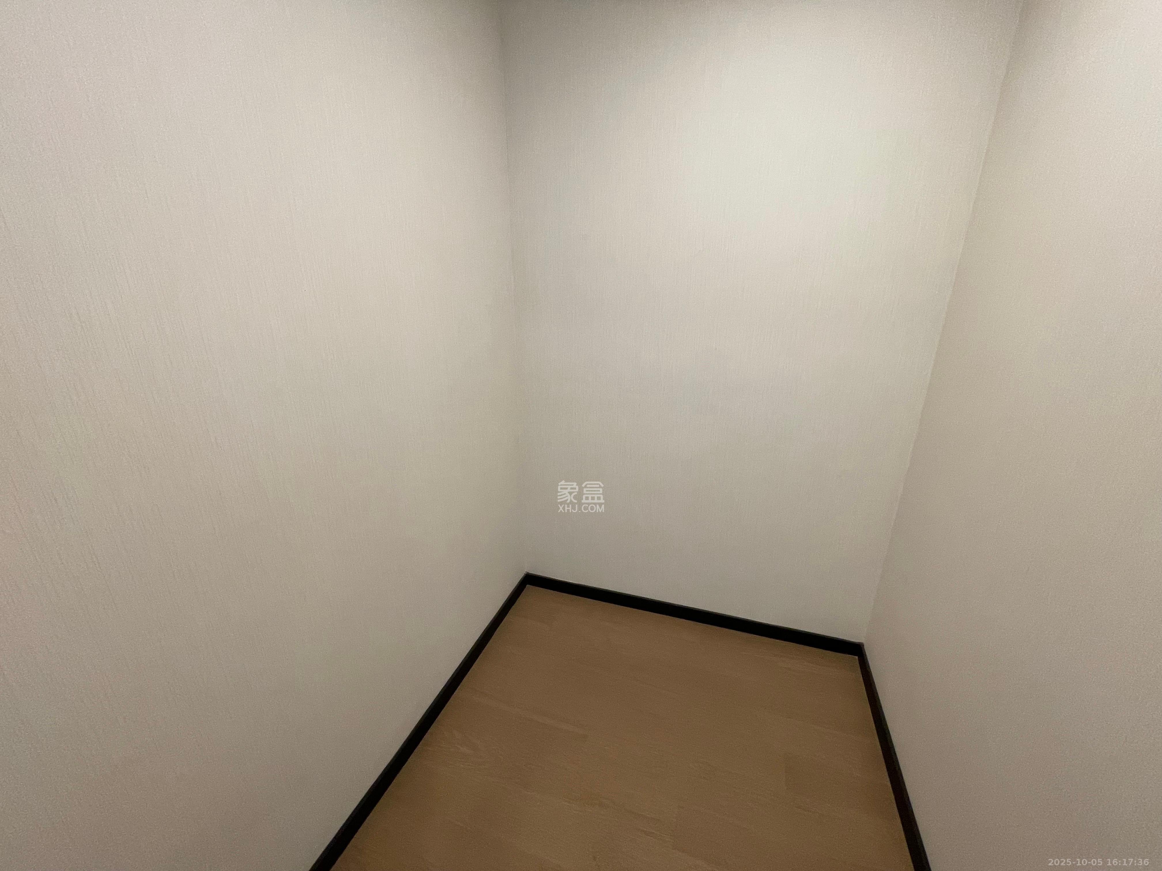 中海阅溪府  5室2厅2卫   4800.00元/月室内图