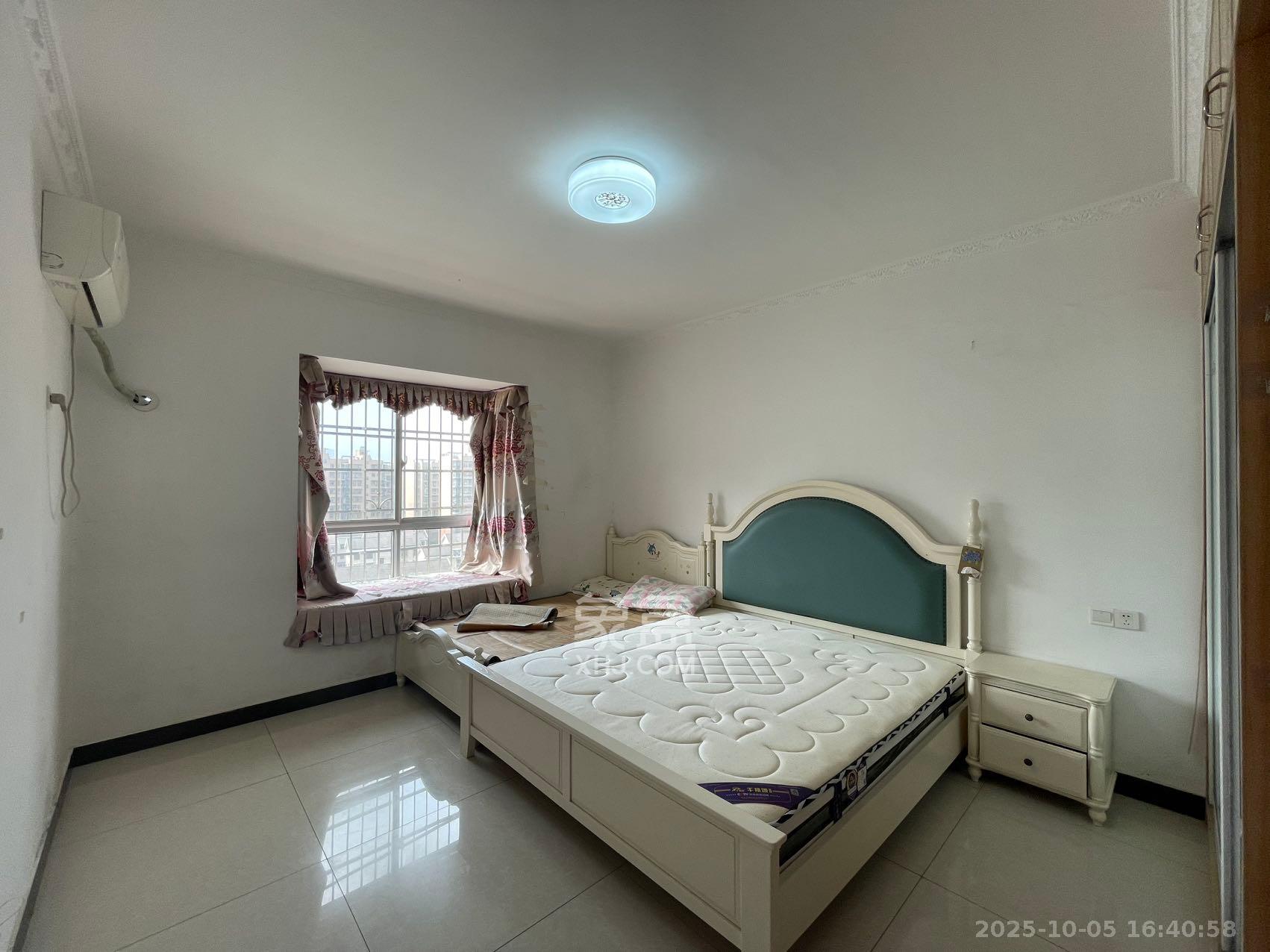 先锋新宇 3室2厅2卫 2500.0元/月 先锋新宇 3室2厅2卫 2500.0元/月室内图