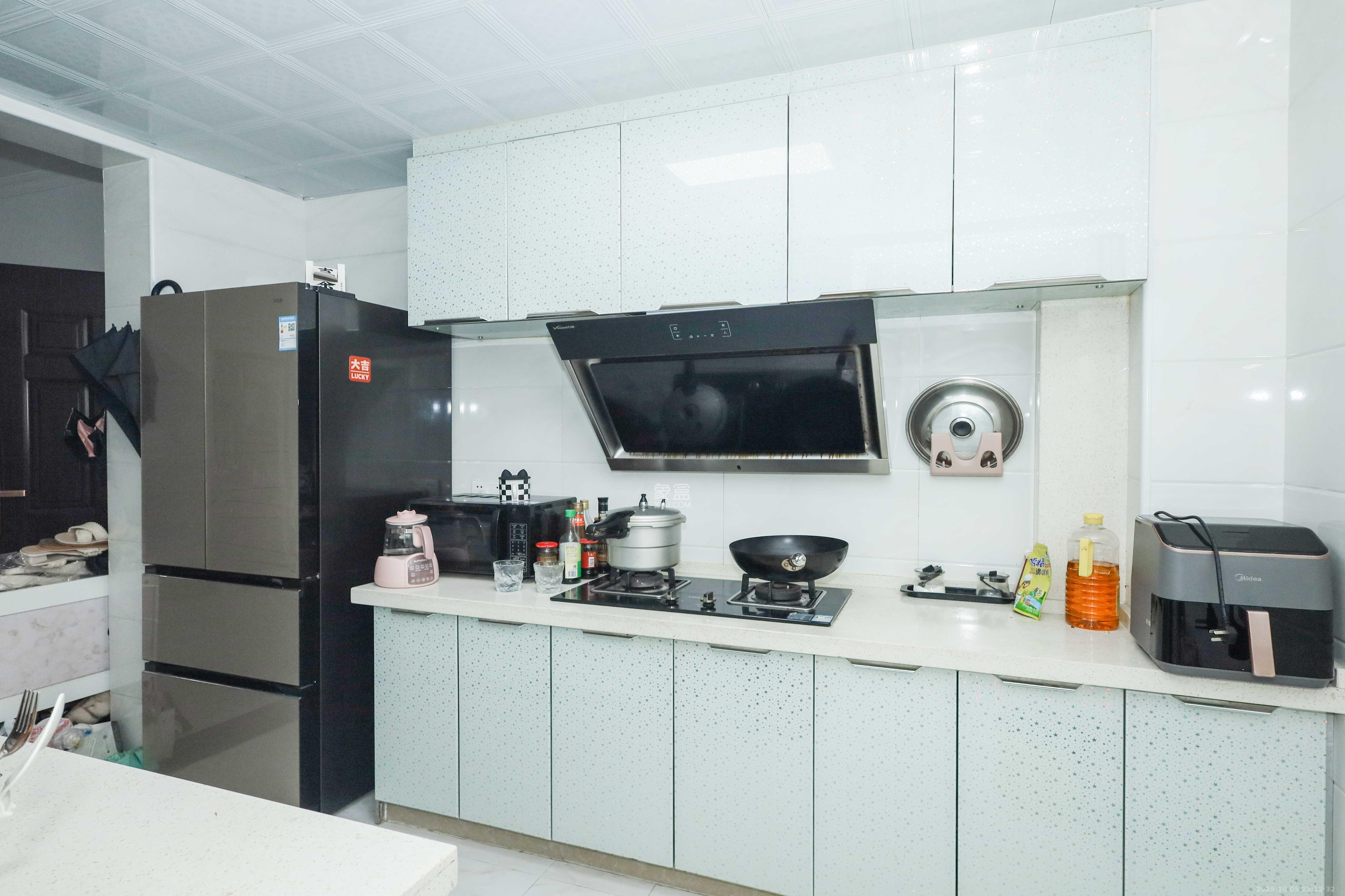 梅溪鑫苑名家 1室2厅1卫 88.0万 梅溪鑫苑名家 1室2厅1卫 88.0万厨房