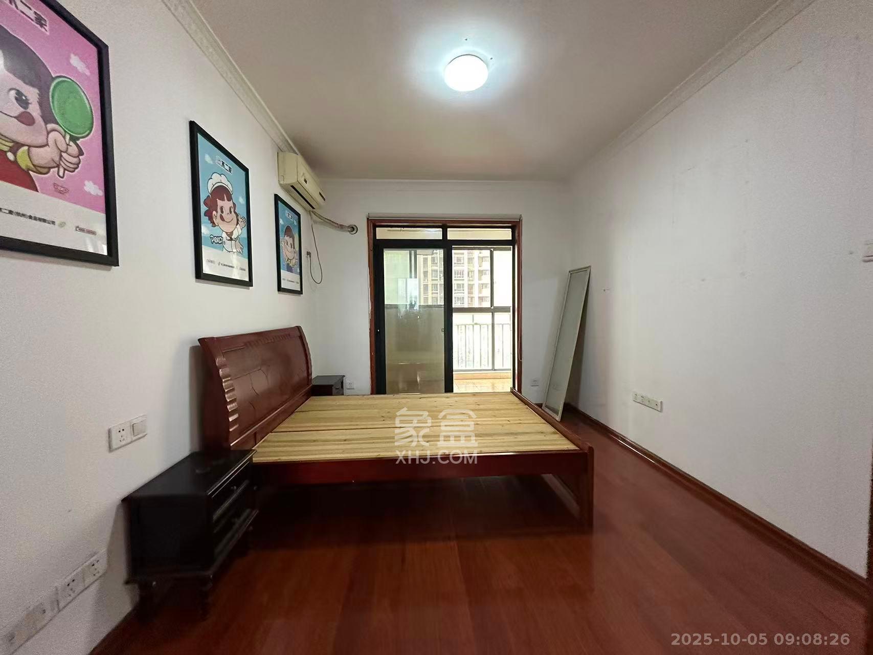 百纳广场（百纳公寓）  3室2厅2卫    3200.0元/月室内图