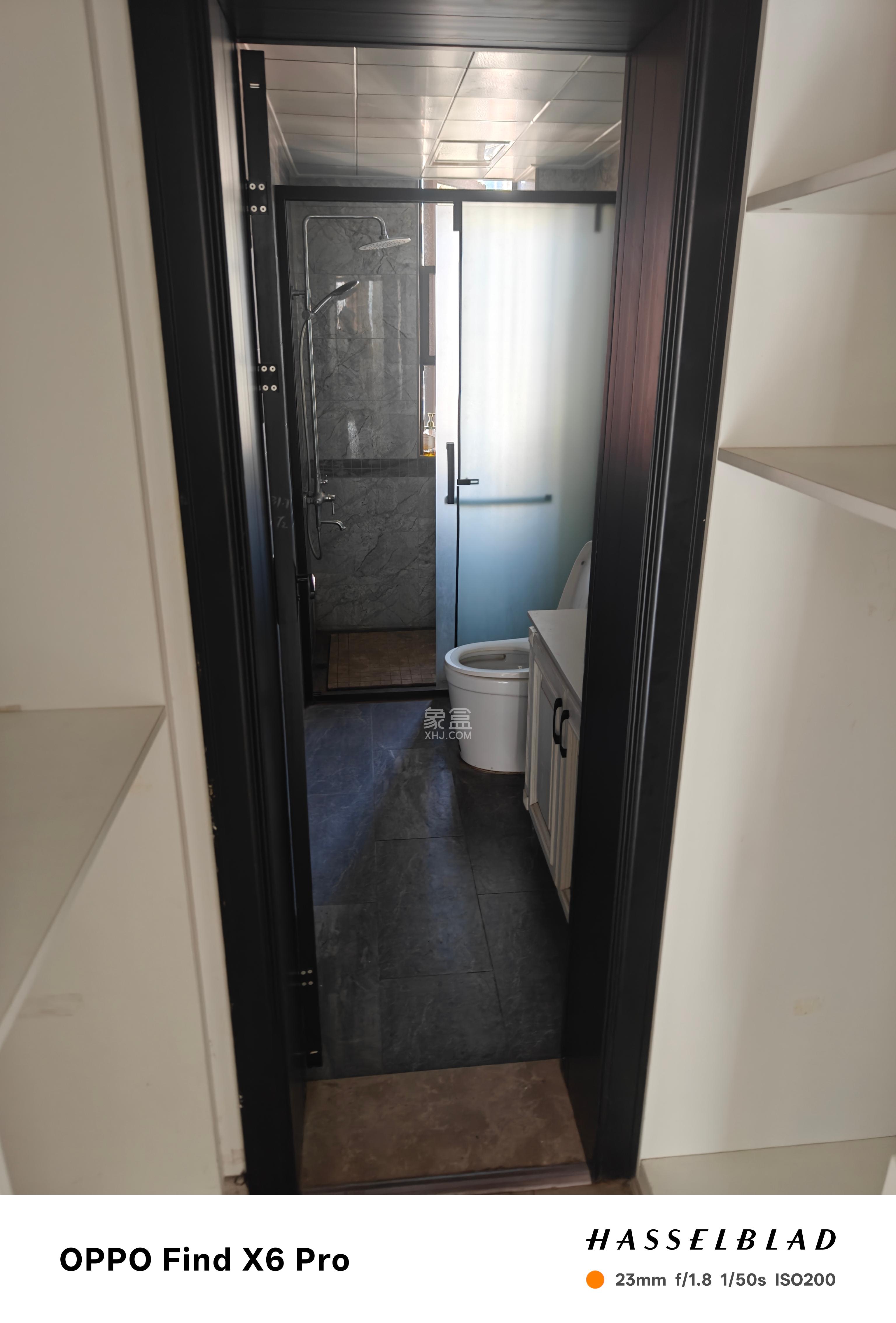 麓谷星辰  4室2厅2卫    4000.0元/月室内图