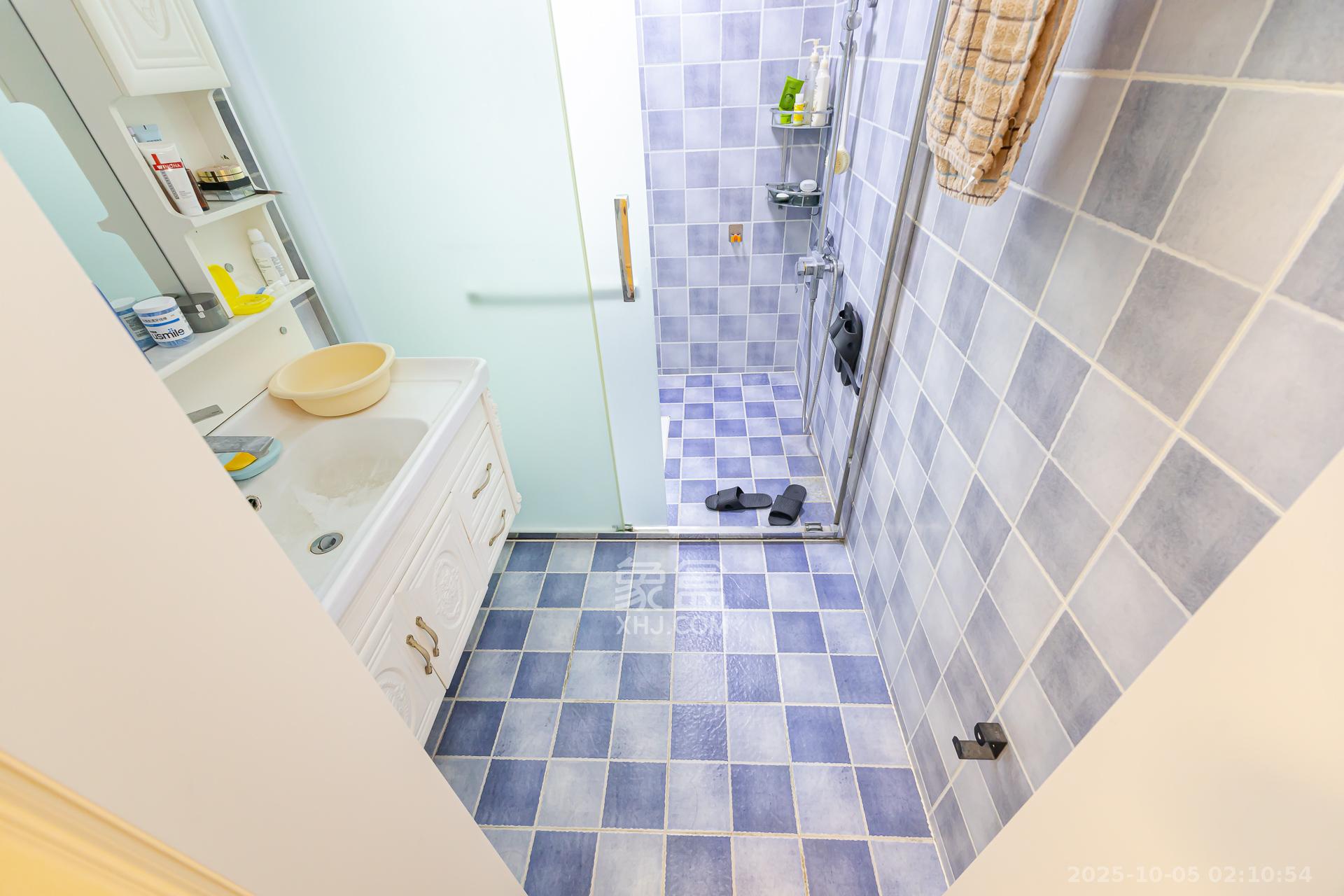 龙湖湘风原著（龙湖湘风星城）  4室2厅2卫    123.0万卫生间