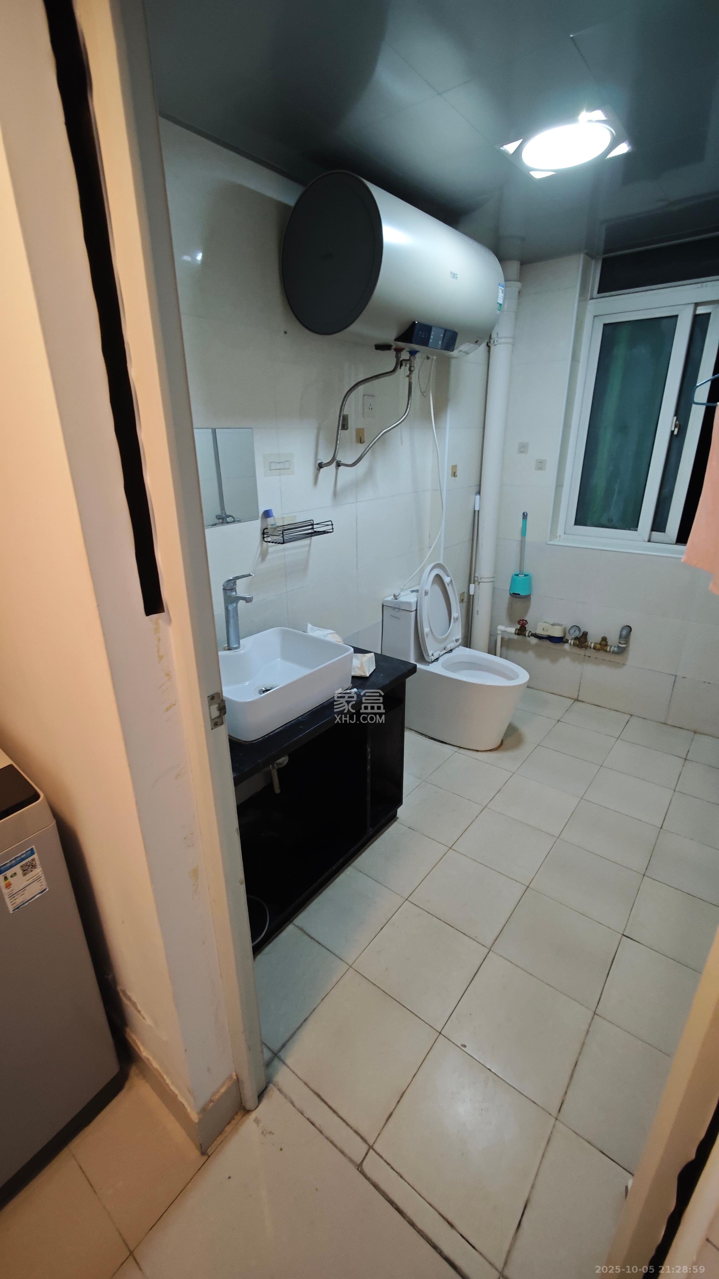 格林星城 3室2厅2卫 2600.0元/月 格林星城 3室2厅2卫 2600.0元/月室内图