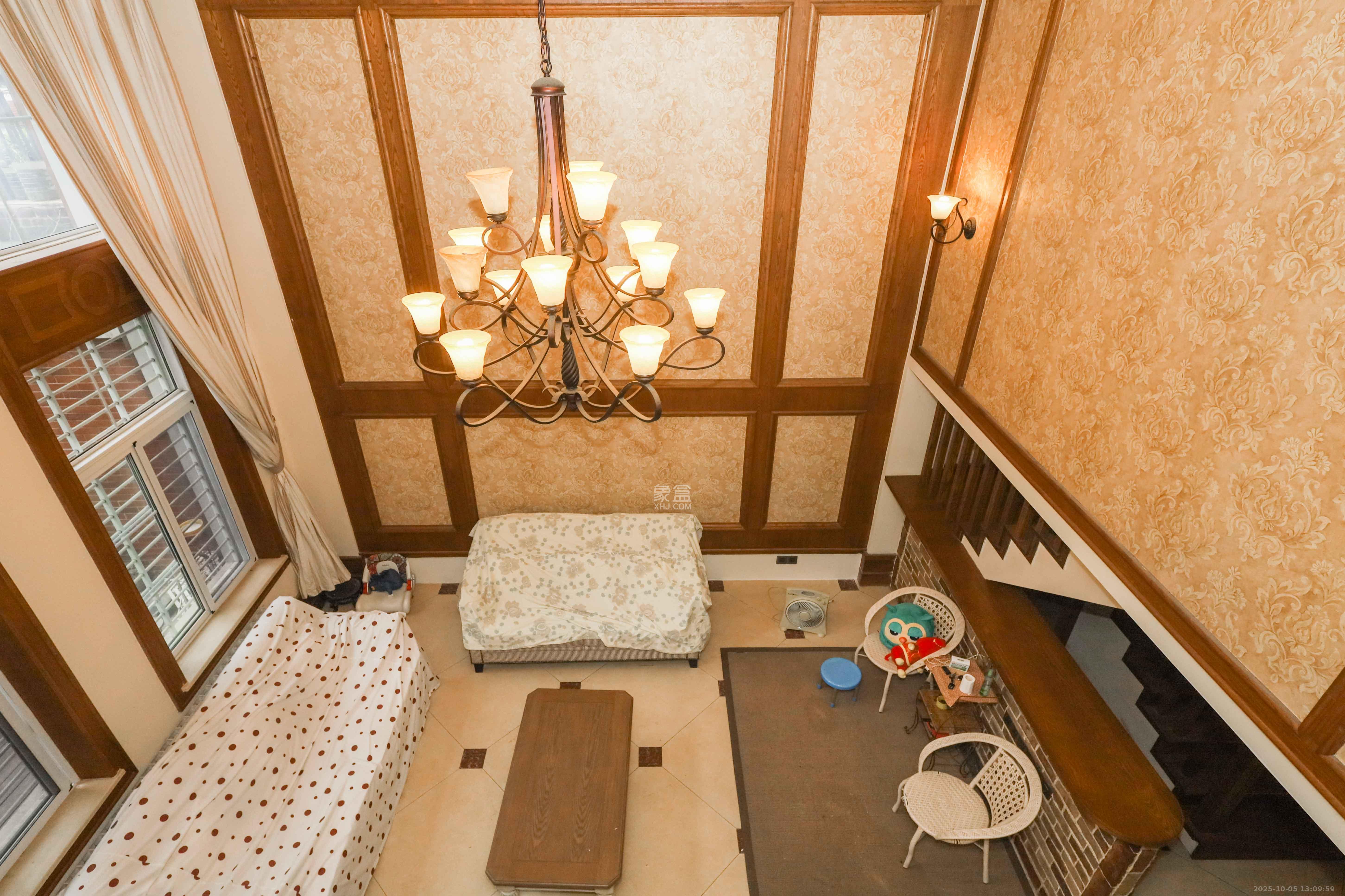 山水英伦  1室0厅0卫    358.0万 山水英伦  1室0厅0卫    358.0万客厅