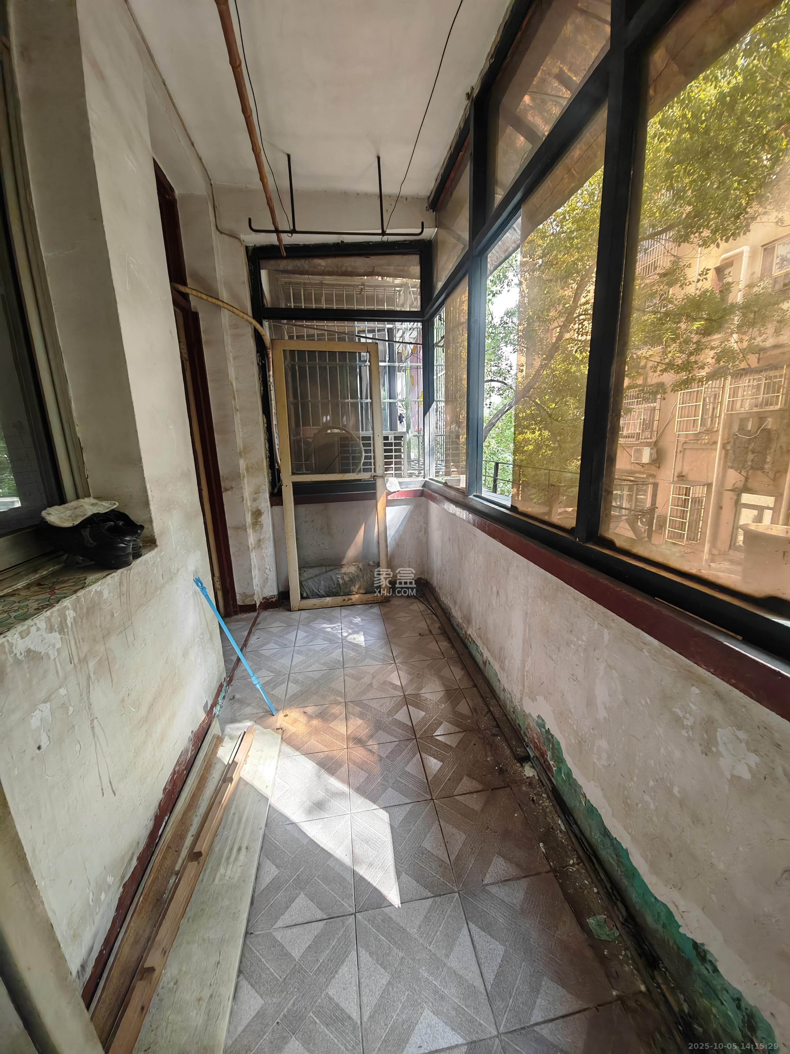 东塘电力院 1室1厅1卫 1500.0元/月 东塘电力院 1室1厅1卫 1500.0元/月室内图