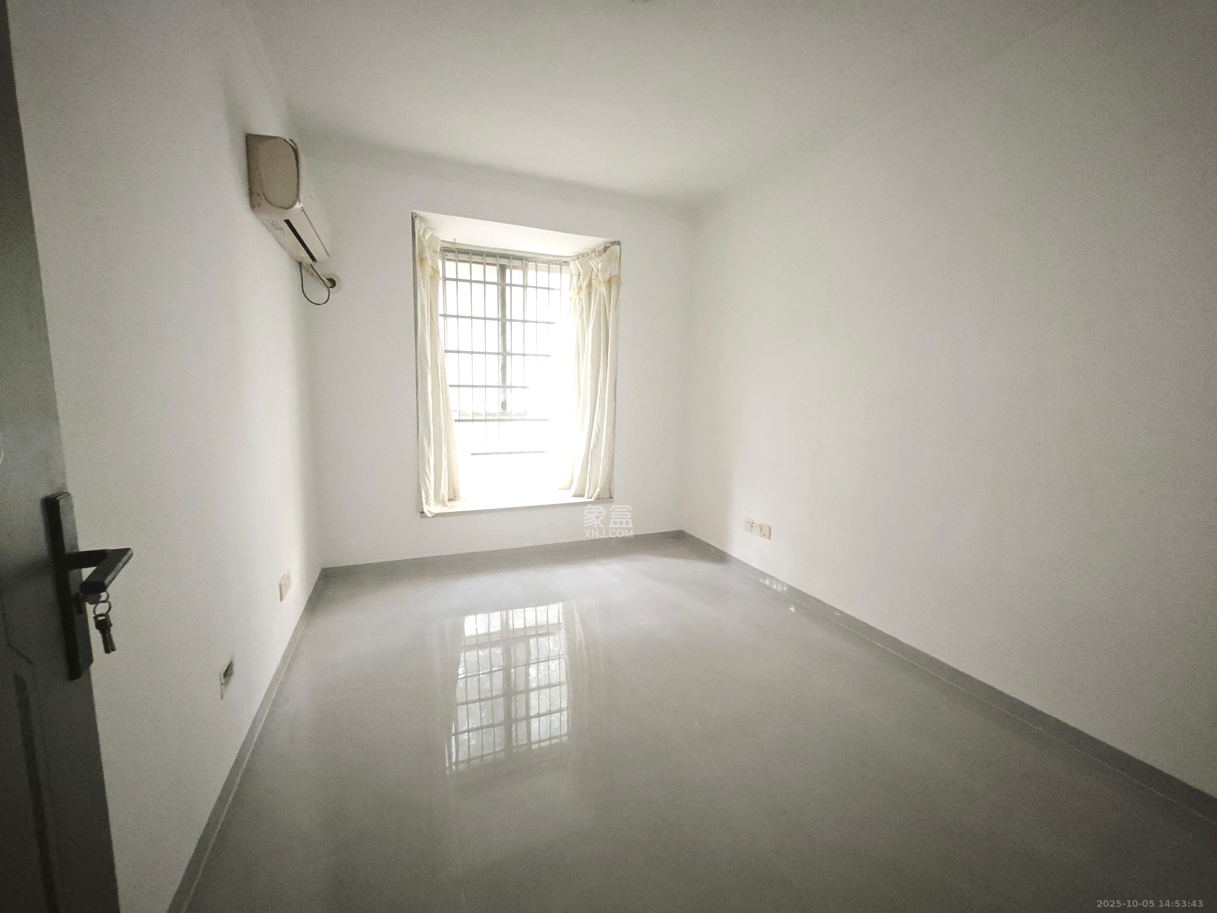 博雅湘水湾  2室2厅1卫    1600.0元/月室内图