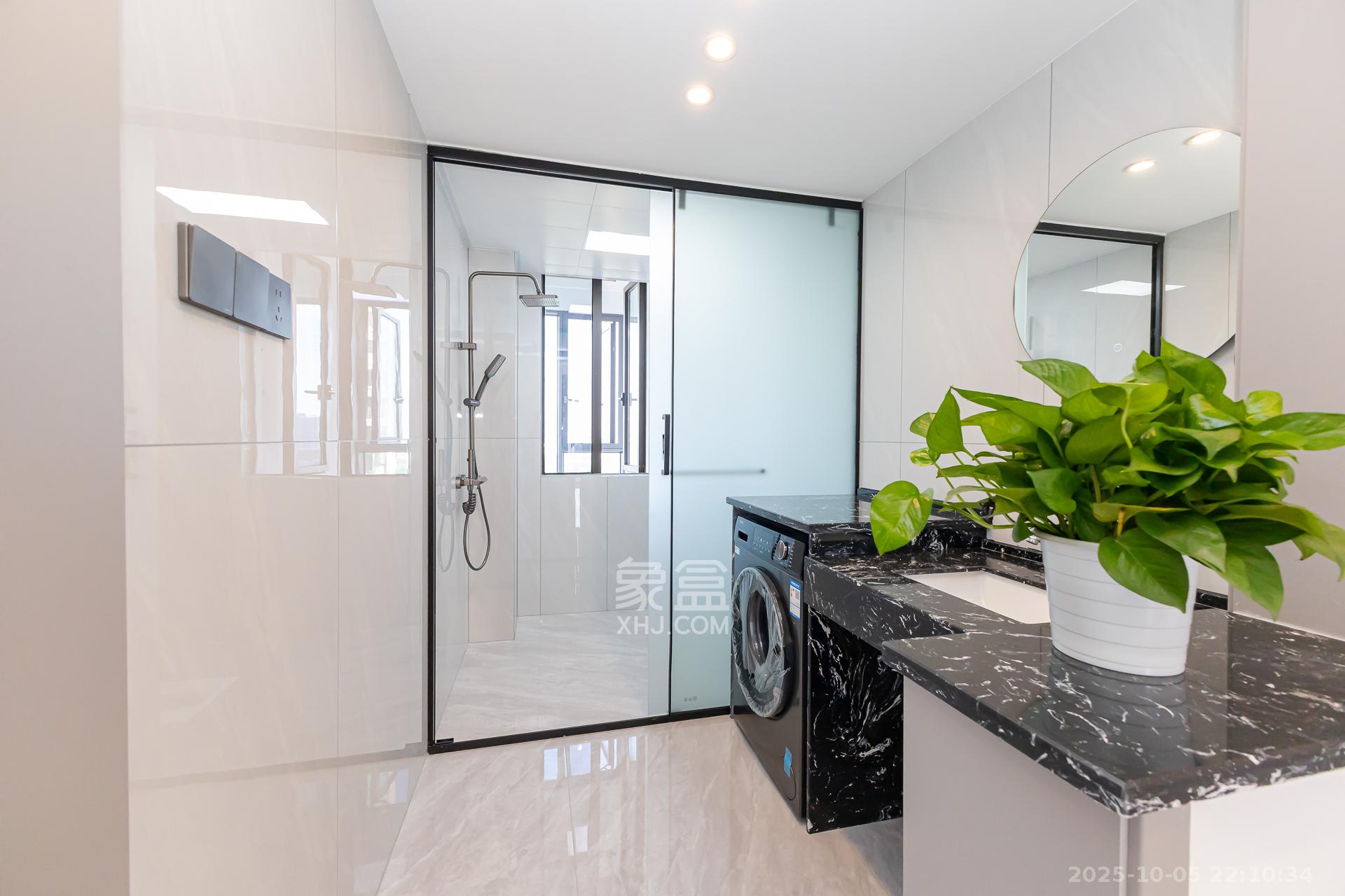 长燃新奥佳园 3室2厅2卫 118.0万 长燃新奥佳园 3室2厅2卫 118.0万卫生间