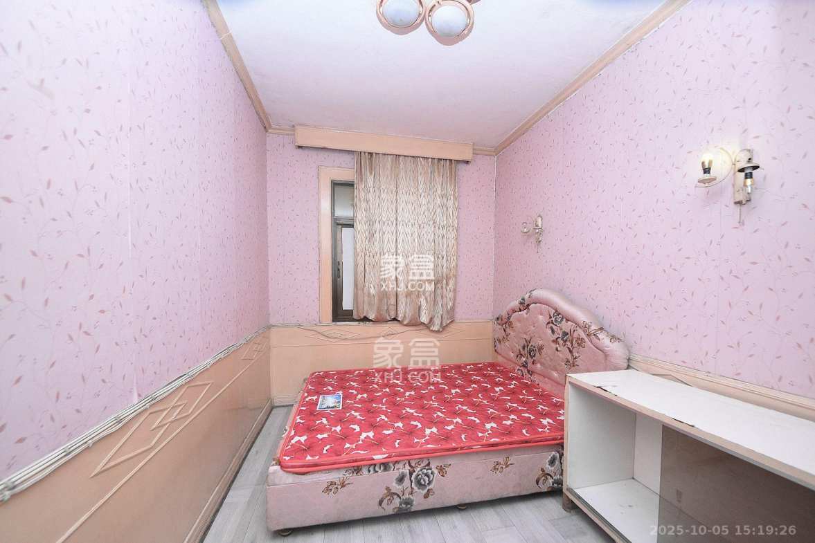 湖南省歌舞剧院宿舍 3室1厅1卫 3400.0元/月 湖南省歌舞剧院宿舍 3室1厅1卫 3400.0元/月室内图