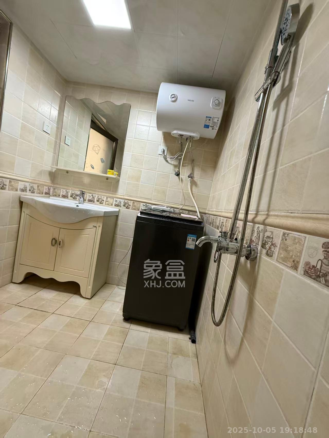 奥克斯广场 1室1厅1卫 2000.0元/月 奥克斯广场 1室1厅1卫 2000.0元/月室内图