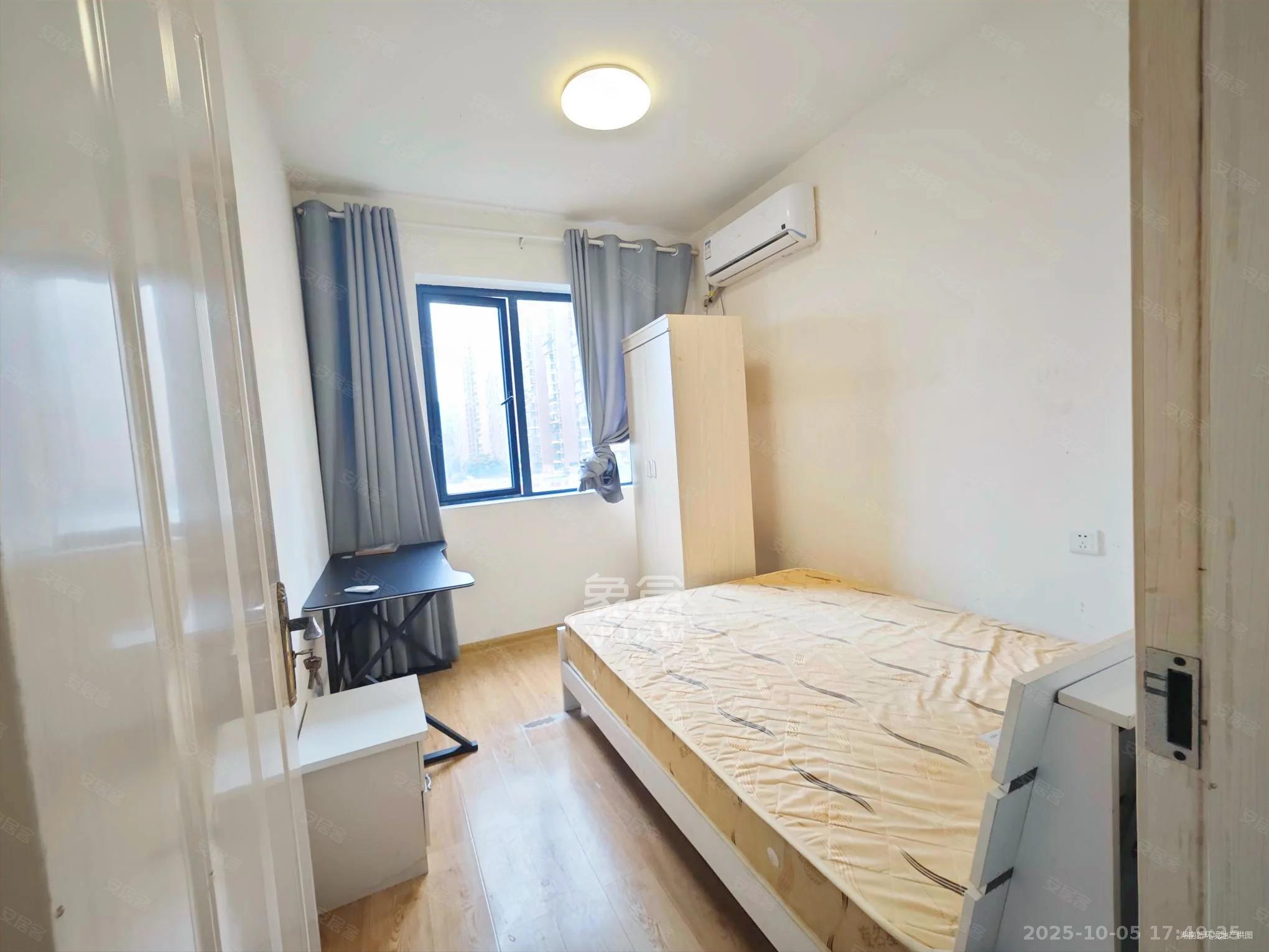 中建嘉和城  3室2厅1卫    1800.0元/月 中建嘉和城  3室2厅1卫    1800.0元/月室内图