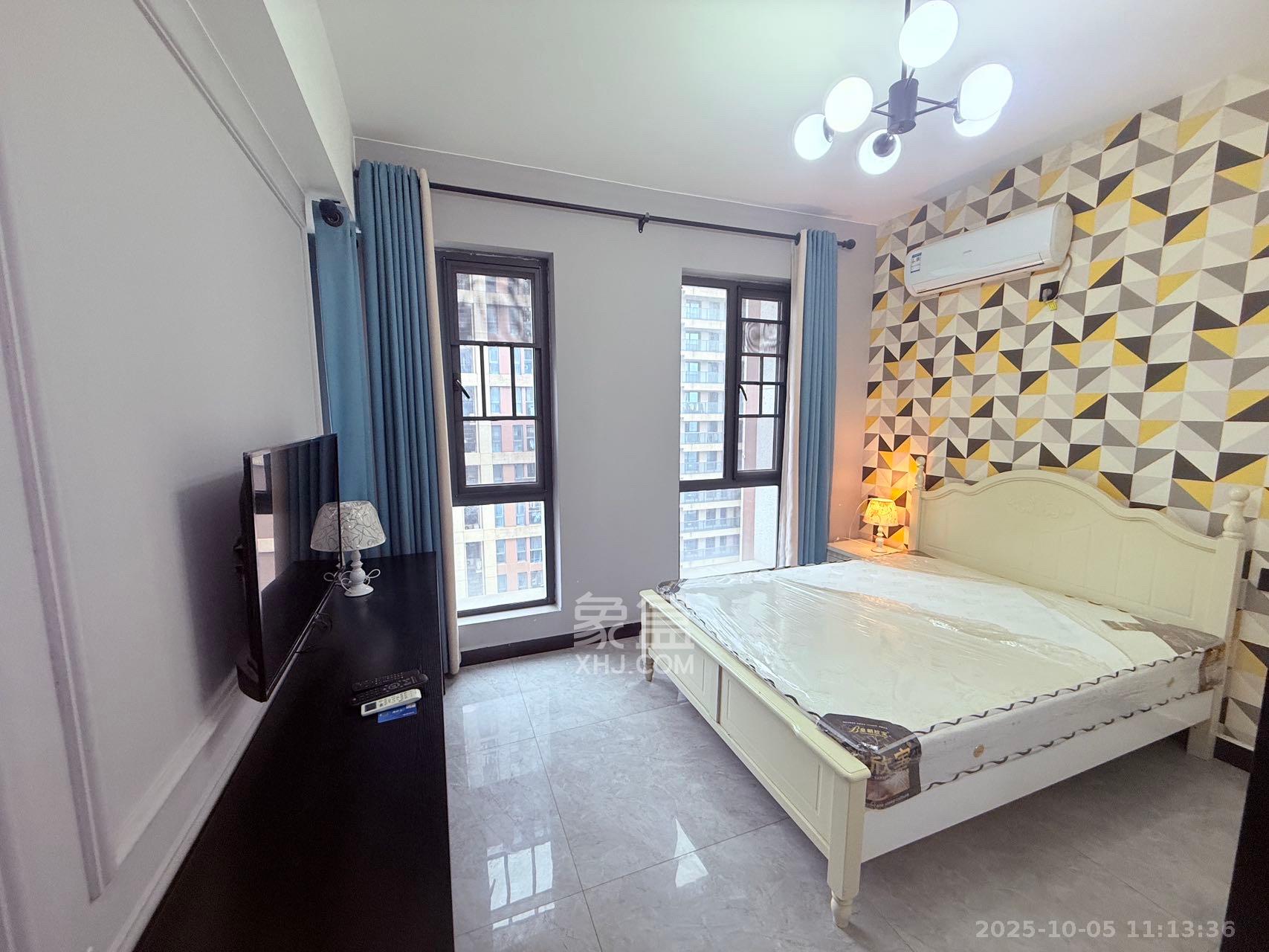 里约荟   31.0㎡      2300.0元/月