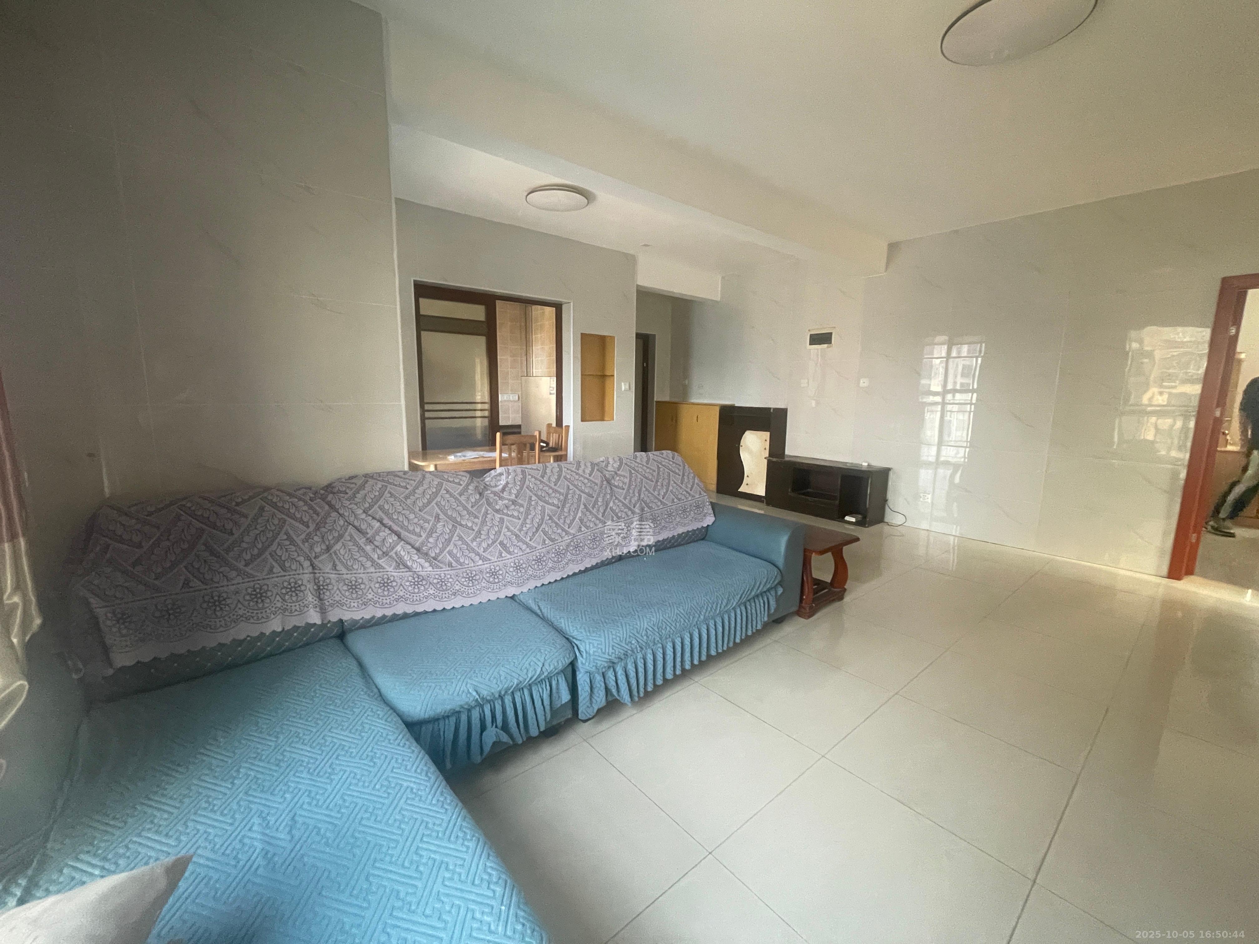 东岸梅园小区 3室2厅1卫 2100.00元/月 东岸梅园小区 3室2厅1卫 2100.00元/月室内图