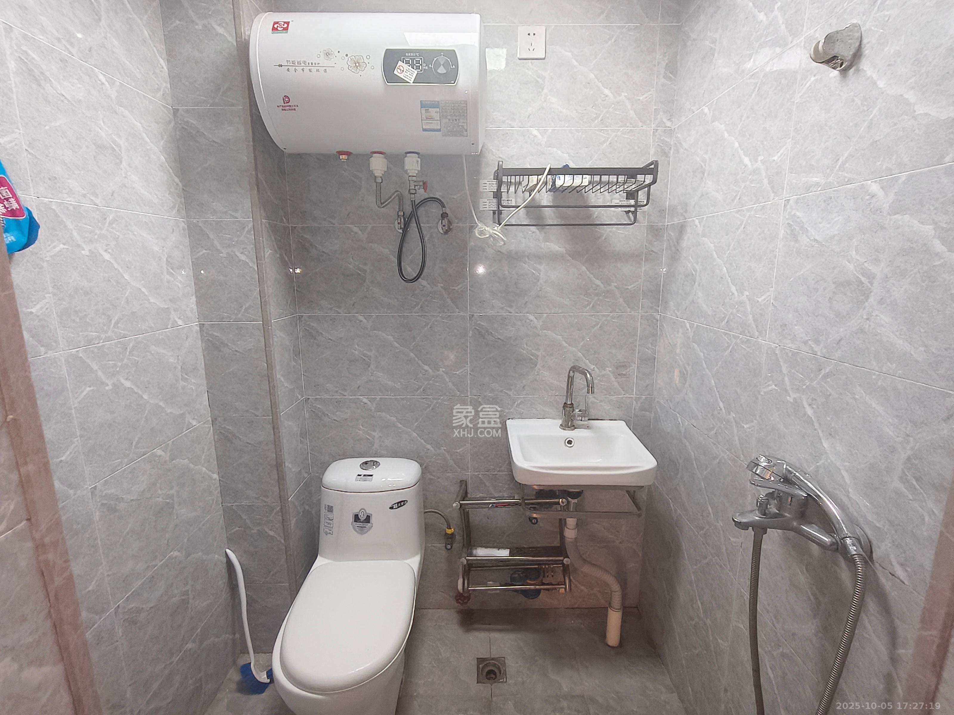 观湖公寓  1室0厅1卫    850.0元/月室内图