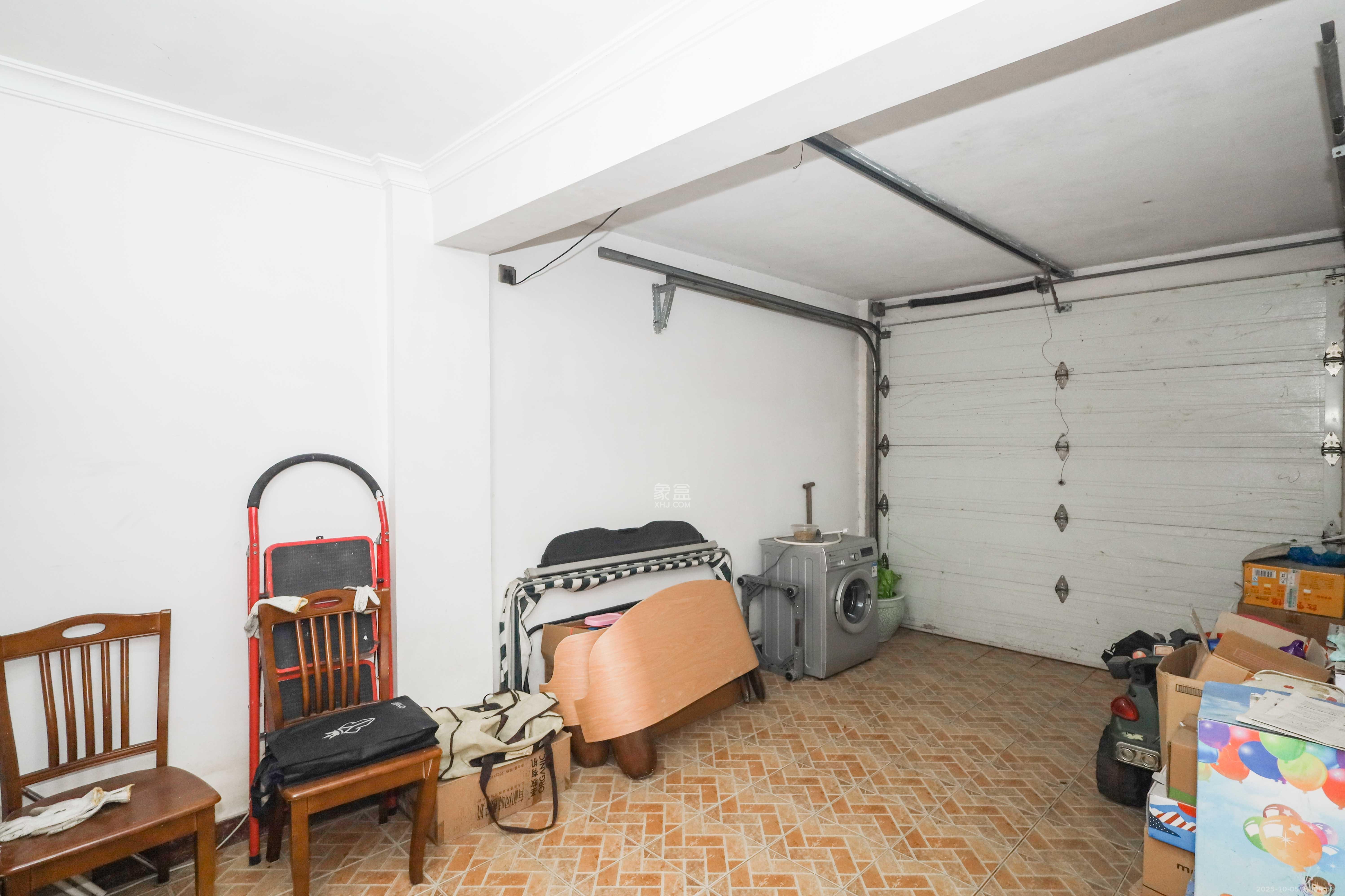 山水英伦  1室0厅0卫    358.0万 山水英伦  1室0厅0卫    358.0万卧室