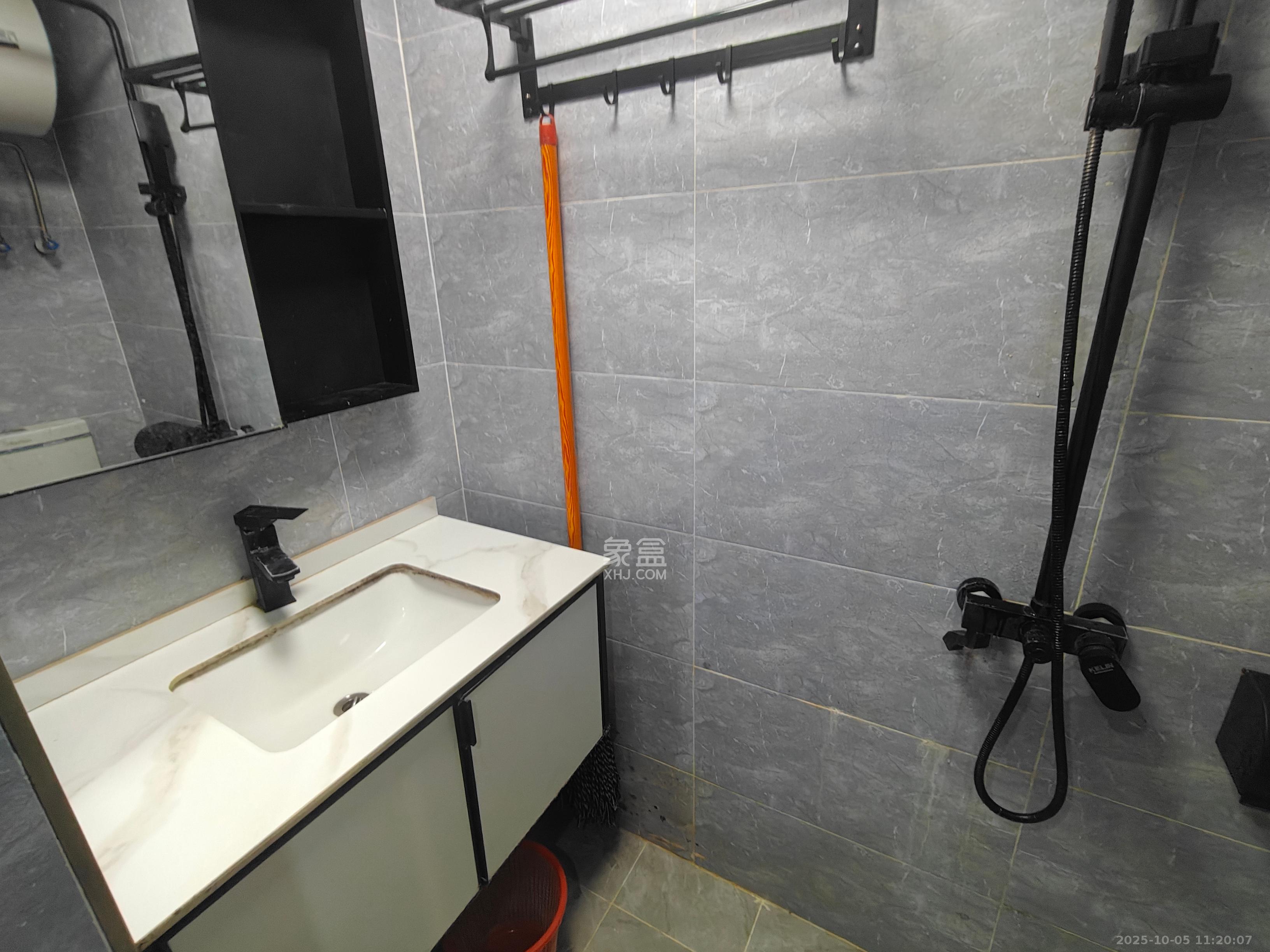 保利海德公园 1室1厅1卫 1650.0元/月 保利海德公园 1室1厅1卫 1650.0元/月室内图