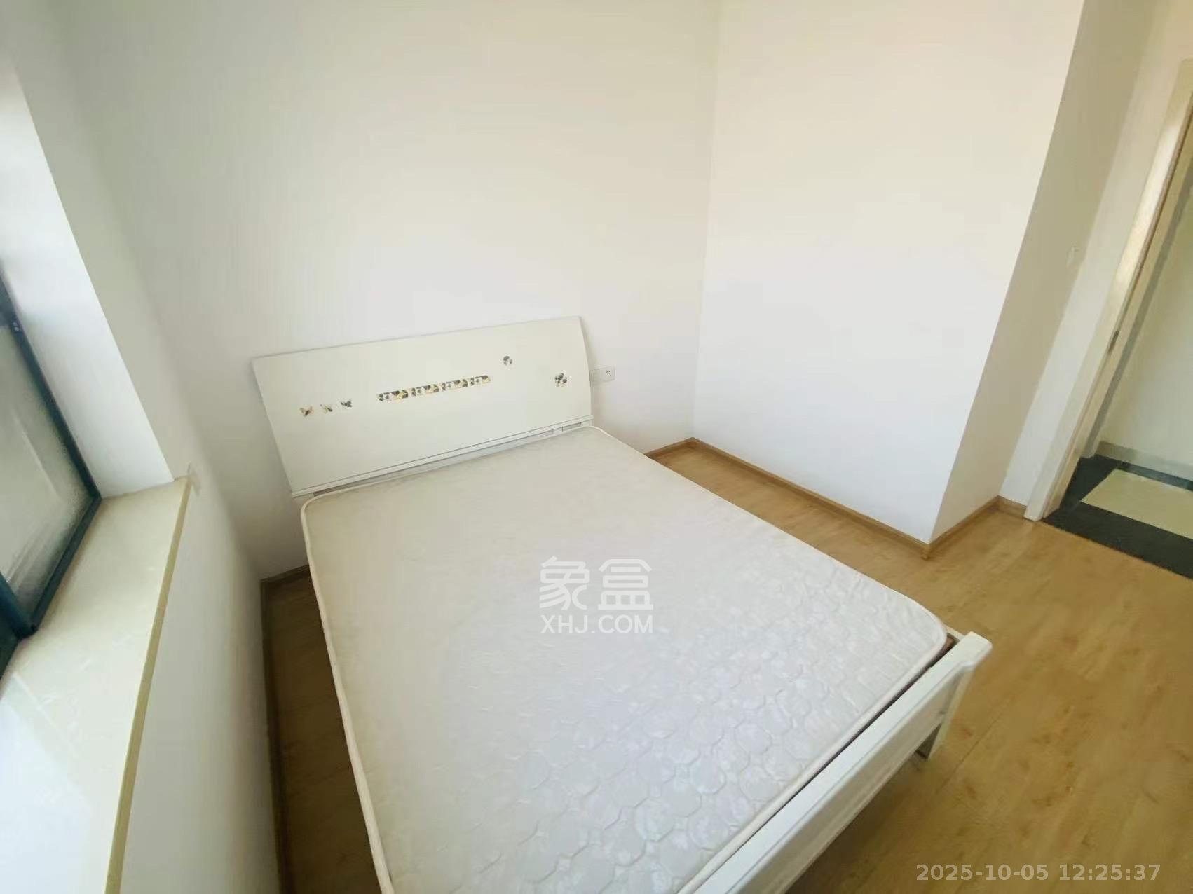 骑龙大街（骑龙苑）  3室2厅1卫   2400.00元/月室内图