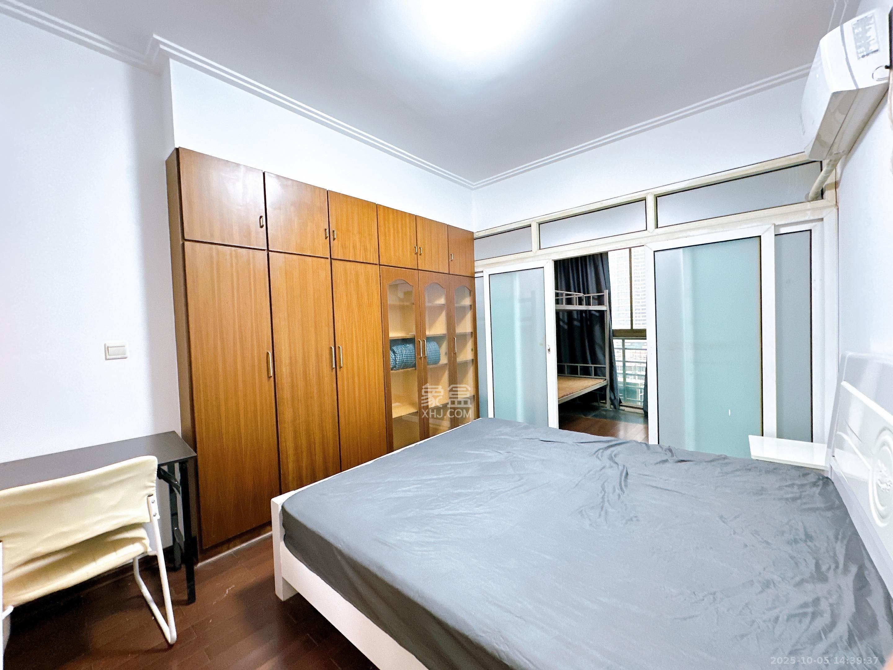 锦绣华天  3室2厅1卫    3500.0元/月 锦绣华天  3室2厅1卫    3500.0元/月室内图